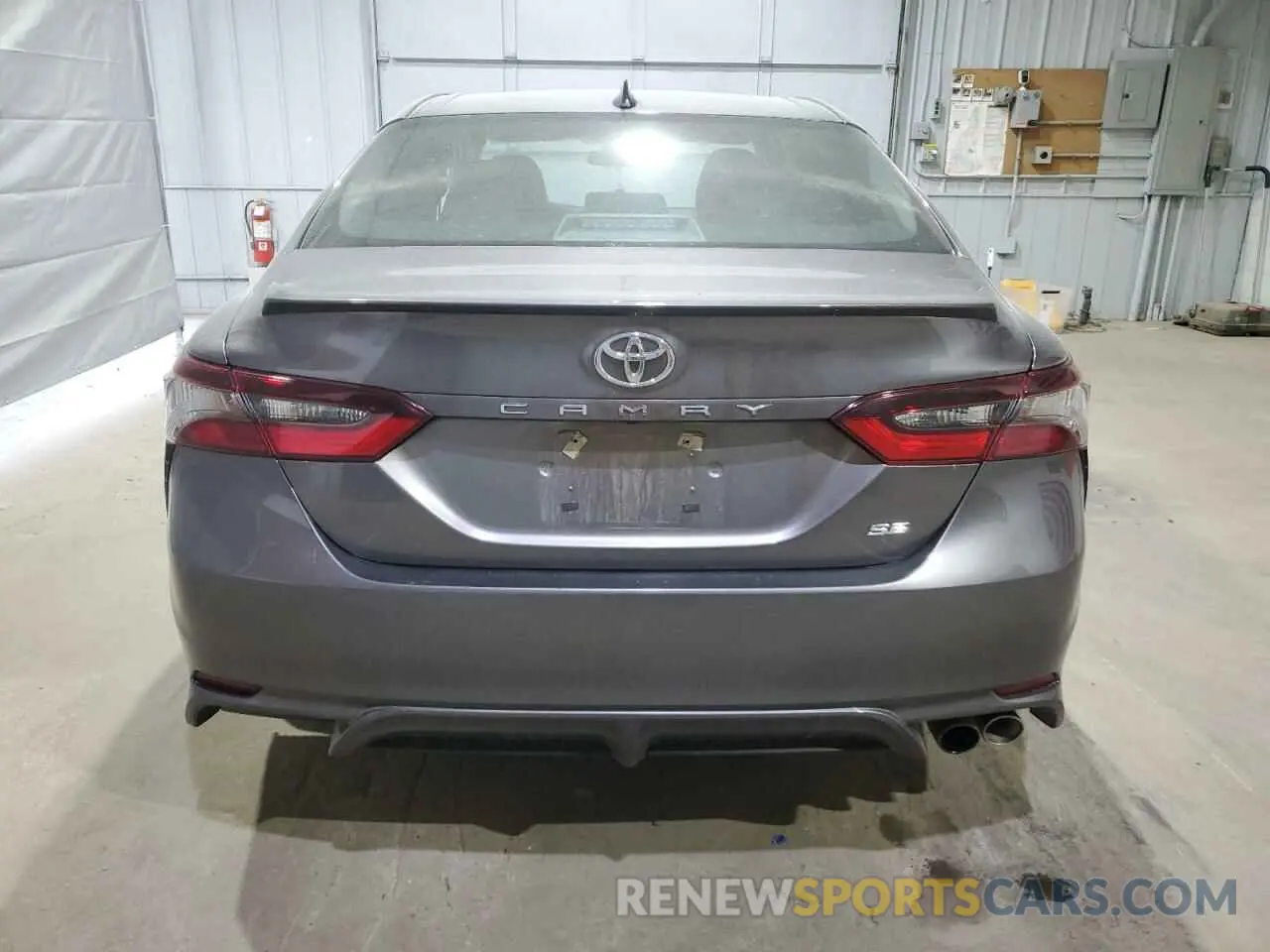 6 Photograph of a damaged car 4T1G11AK7NU067031 TOYOTA CAMRY 2022