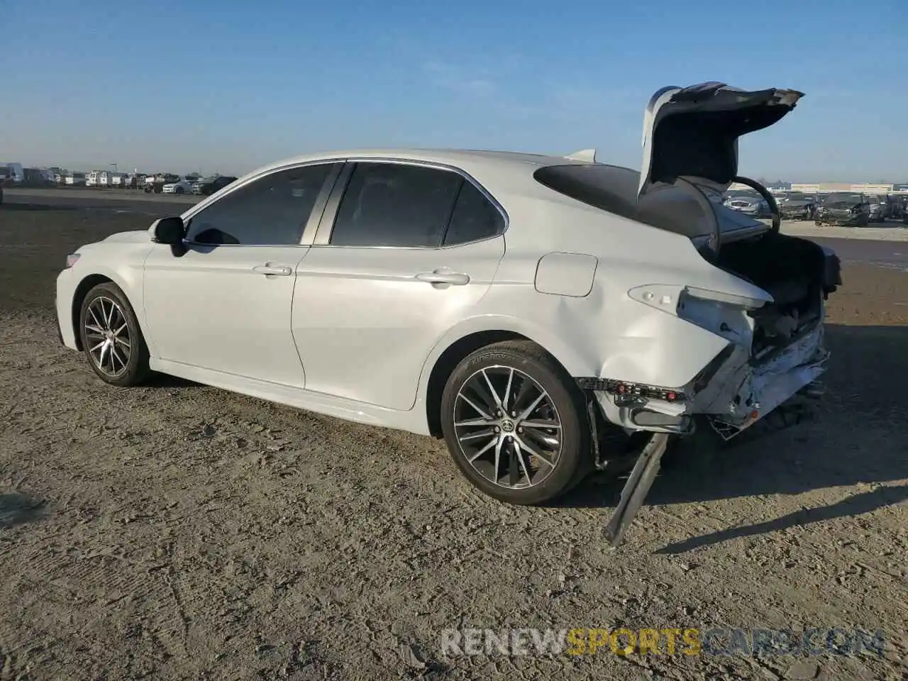 2 Photograph of a damaged car 4T1G11AK7NU076795 TOYOTA CAMRY 2022