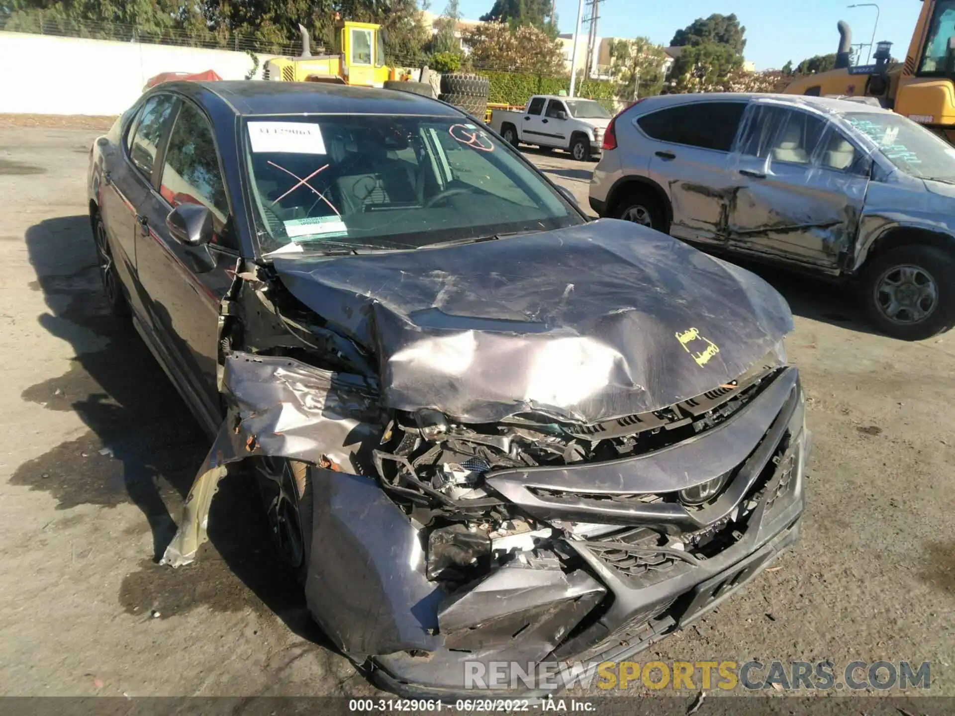 1 Photograph of a damaged car 4T1G11AK7NU618266 TOYOTA CAMRY 2022