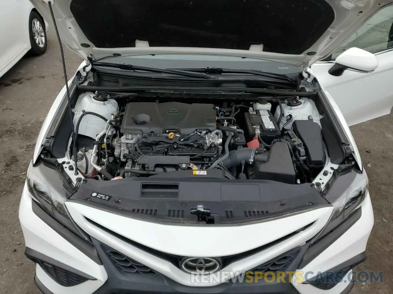 11 Photograph of a damaged car 4T1G11AK7NU632975 TOYOTA CAMRY 2022
