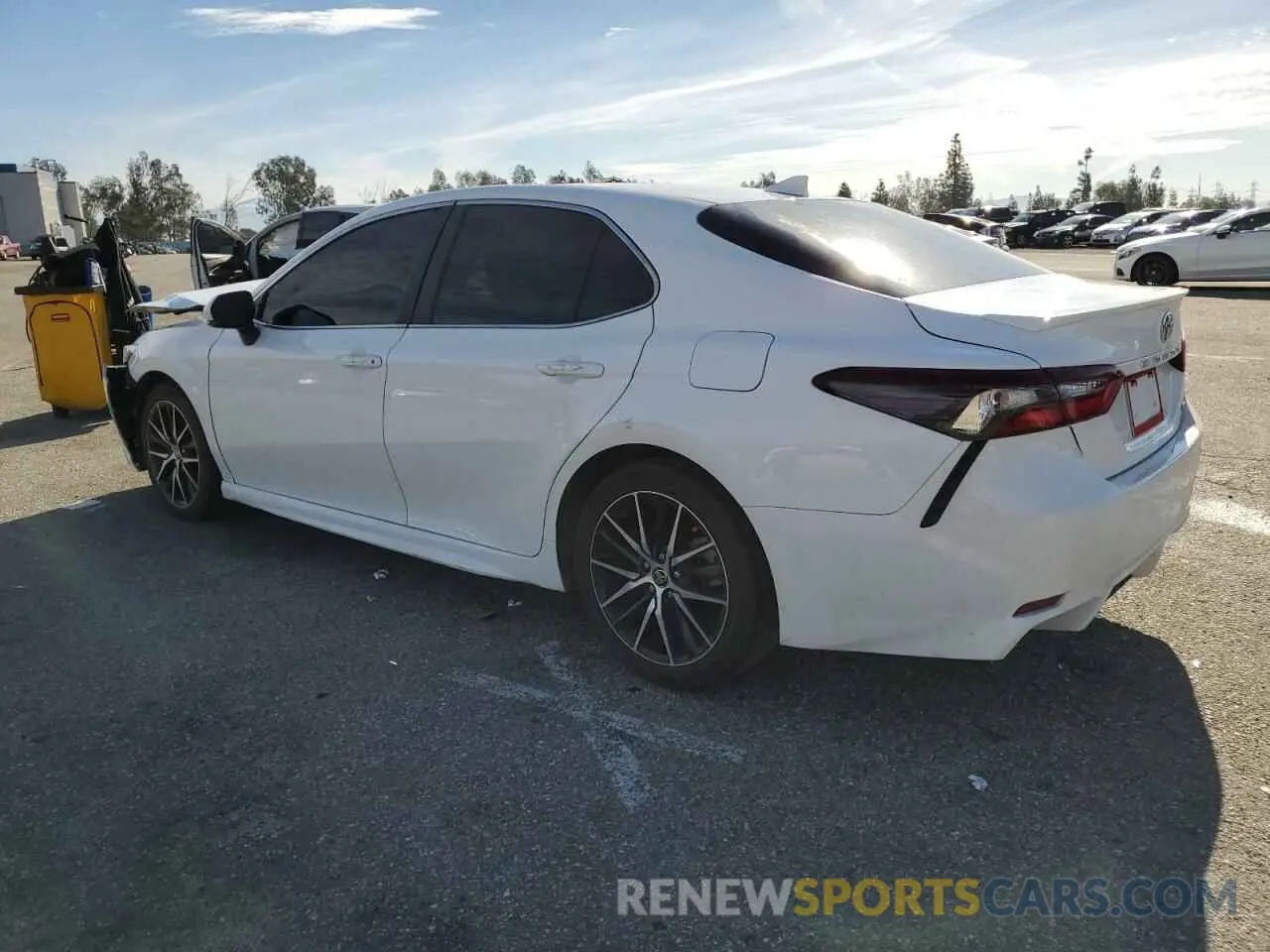 2 Photograph of a damaged car 4T1G11AK7NU640736 TOYOTA CAMRY 2022