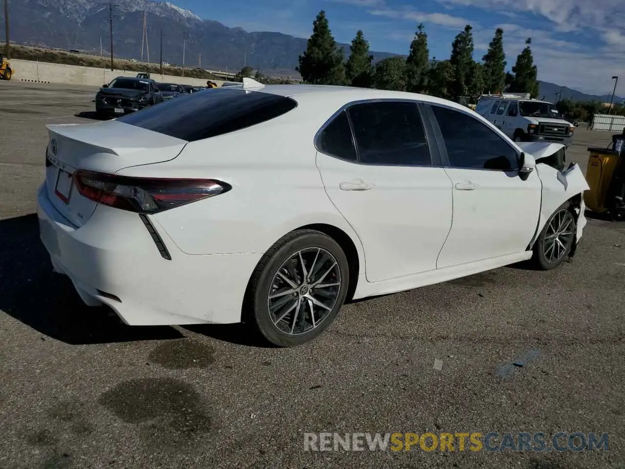 3 Photograph of a damaged car 4T1G11AK7NU640736 TOYOTA CAMRY 2022