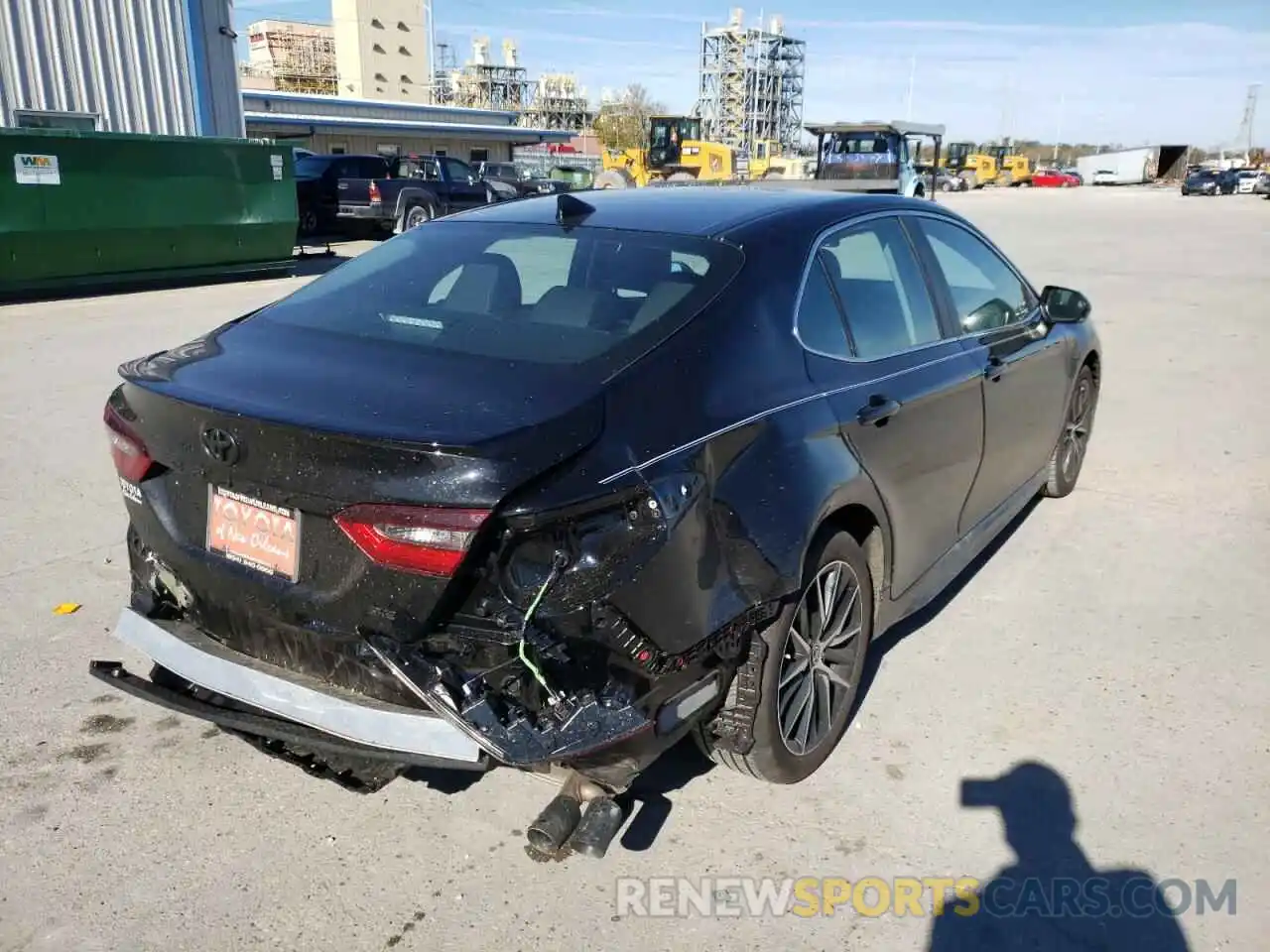 4 Photograph of a damaged car 4T1G11AK7NU640753 TOYOTA CAMRY 2022