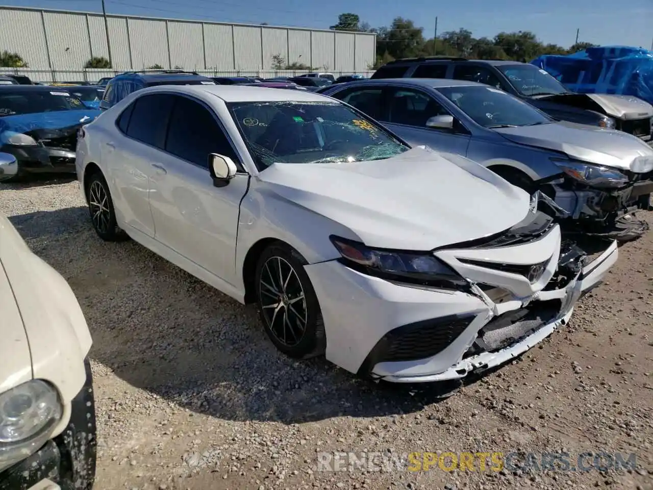 1 Photograph of a damaged car 4T1G11AK7NU647007 TOYOTA CAMRY 2022