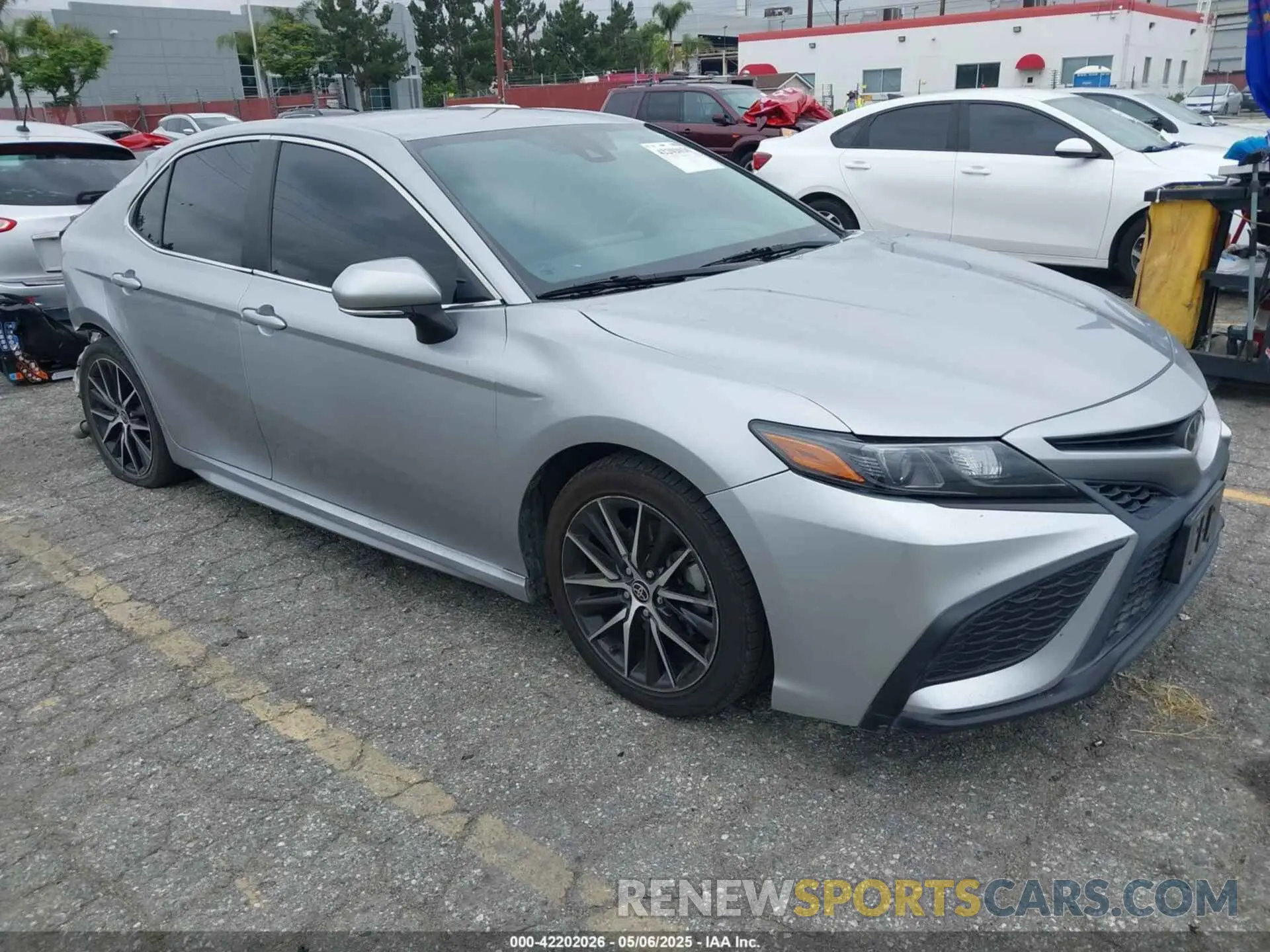 1 Photograph of a damaged car 4T1G11AK7NU669783 TOYOTA CAMRY 2022