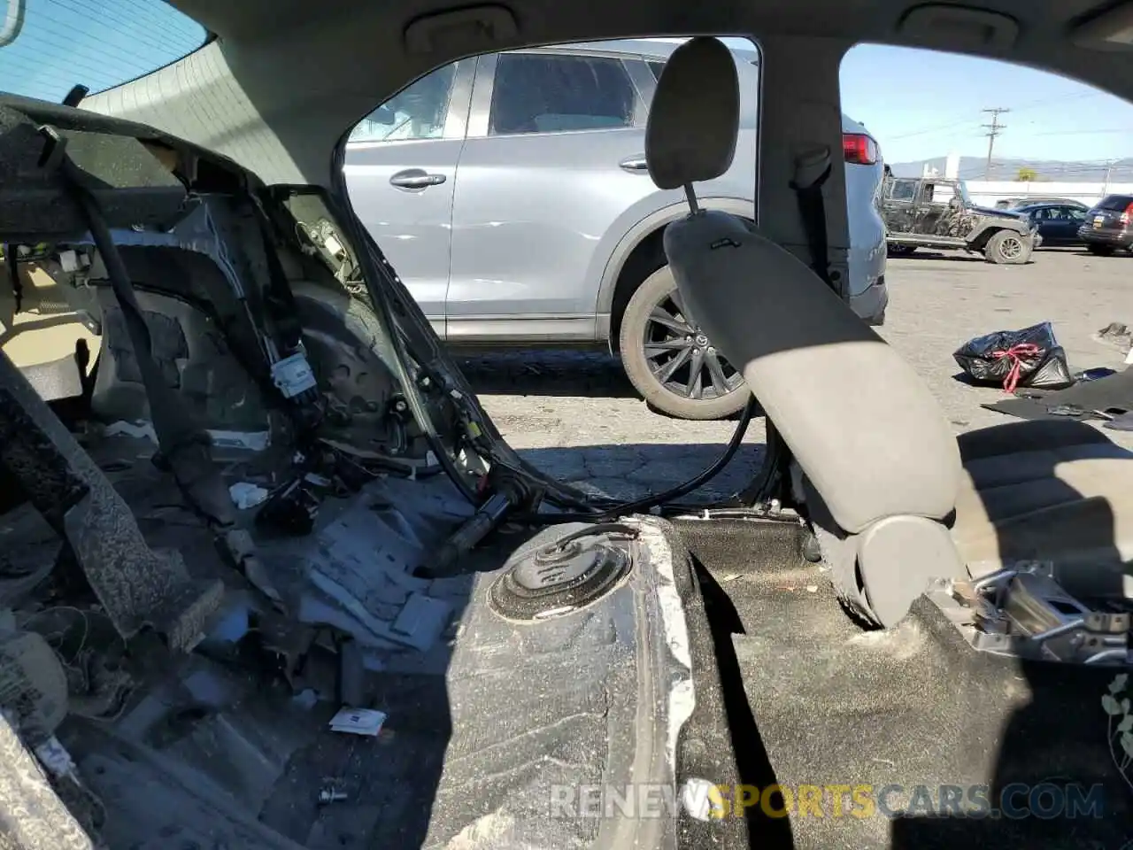 10 Photograph of a damaged car 4T1G11AK7NU670884 TOYOTA CAMRY 2022