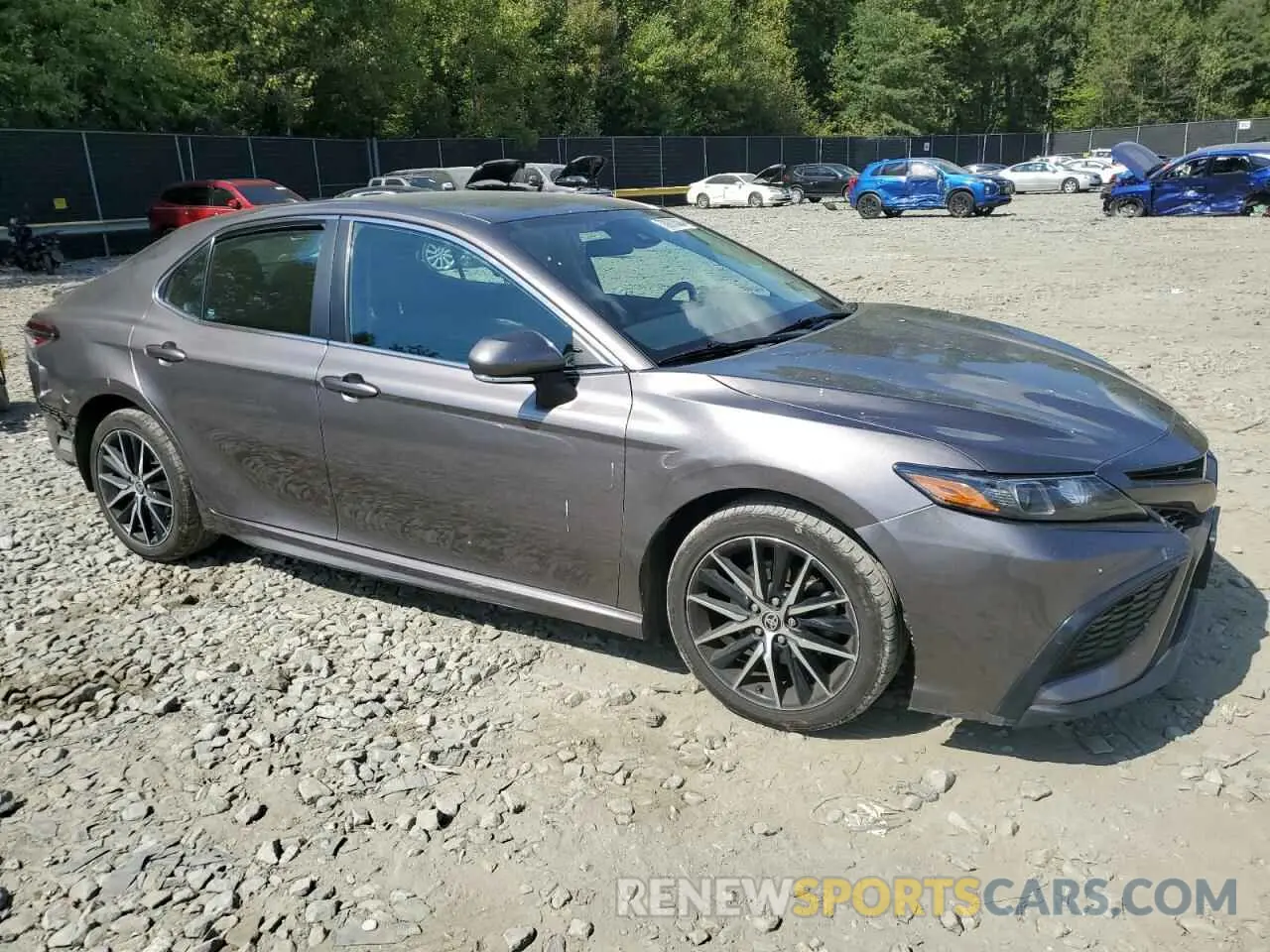 4 Photograph of a damaged car 4T1G11AK7NU673879 TOYOTA CAMRY 2022