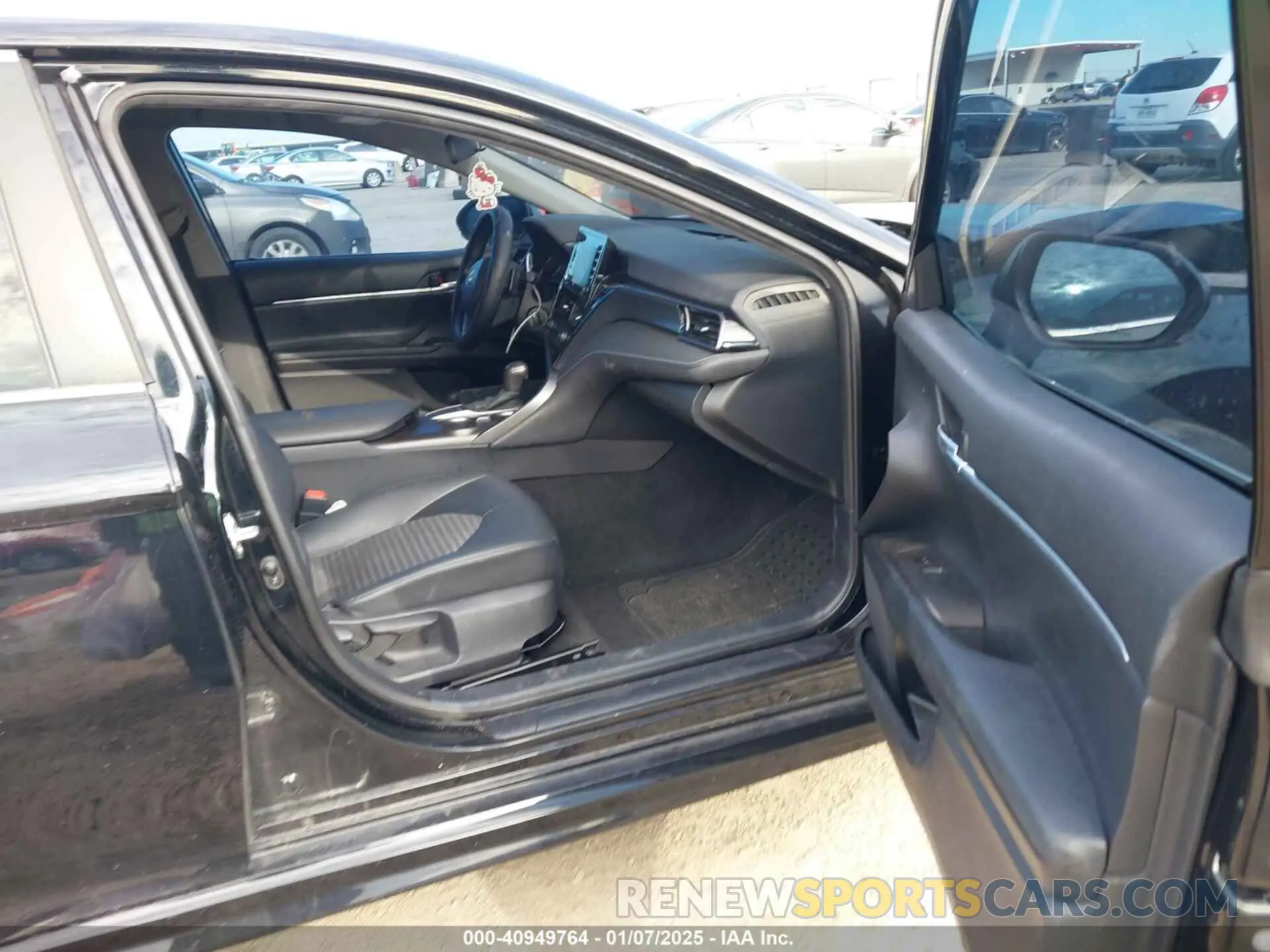 5 Photograph of a damaged car 4T1G11AK7NU673994 TOYOTA CAMRY 2022