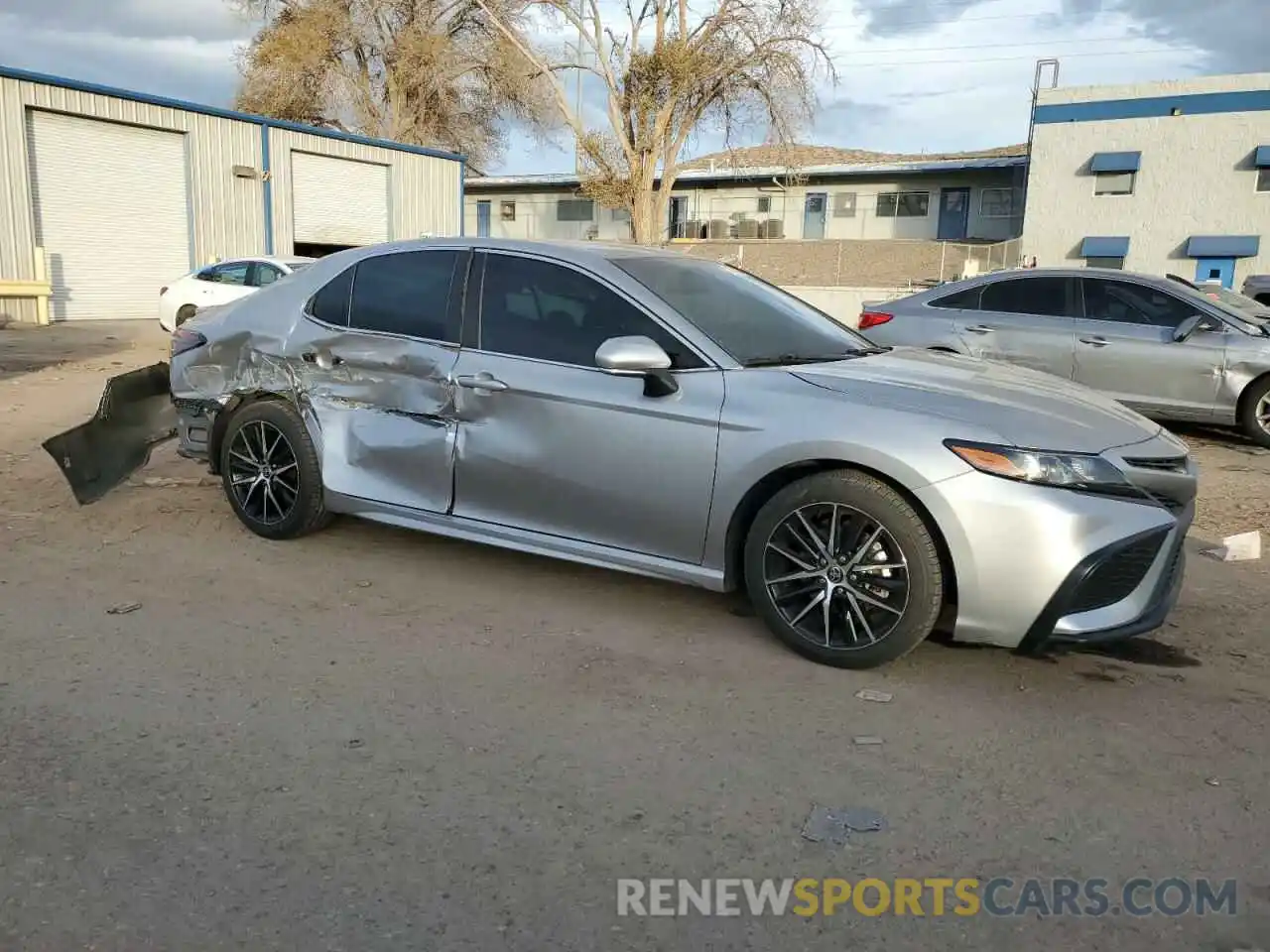 4 Photograph of a damaged car 4T1G11AK7NU690598 TOYOTA CAMRY 2022