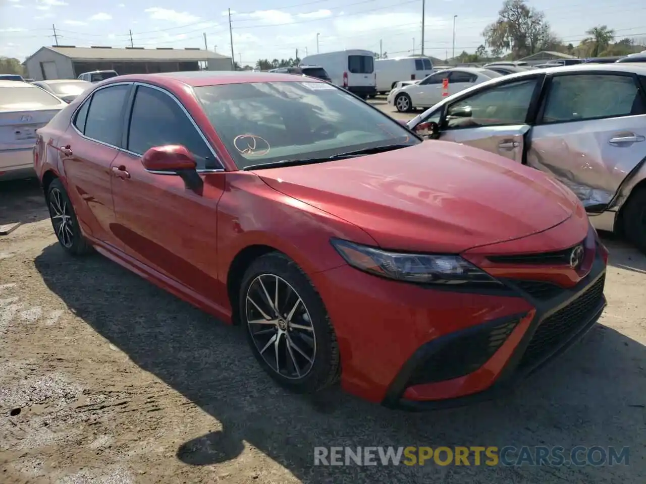 1 Photograph of a damaged car 4T1G11AK8NU002169 TOYOTA CAMRY 2022