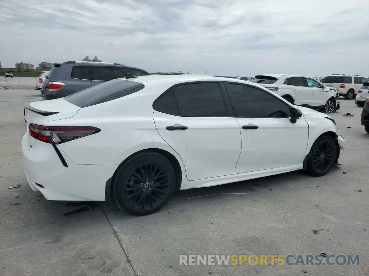 3 Photograph of a damaged car 4T1G11AK8NU017495 TOYOTA CAMRY 2022