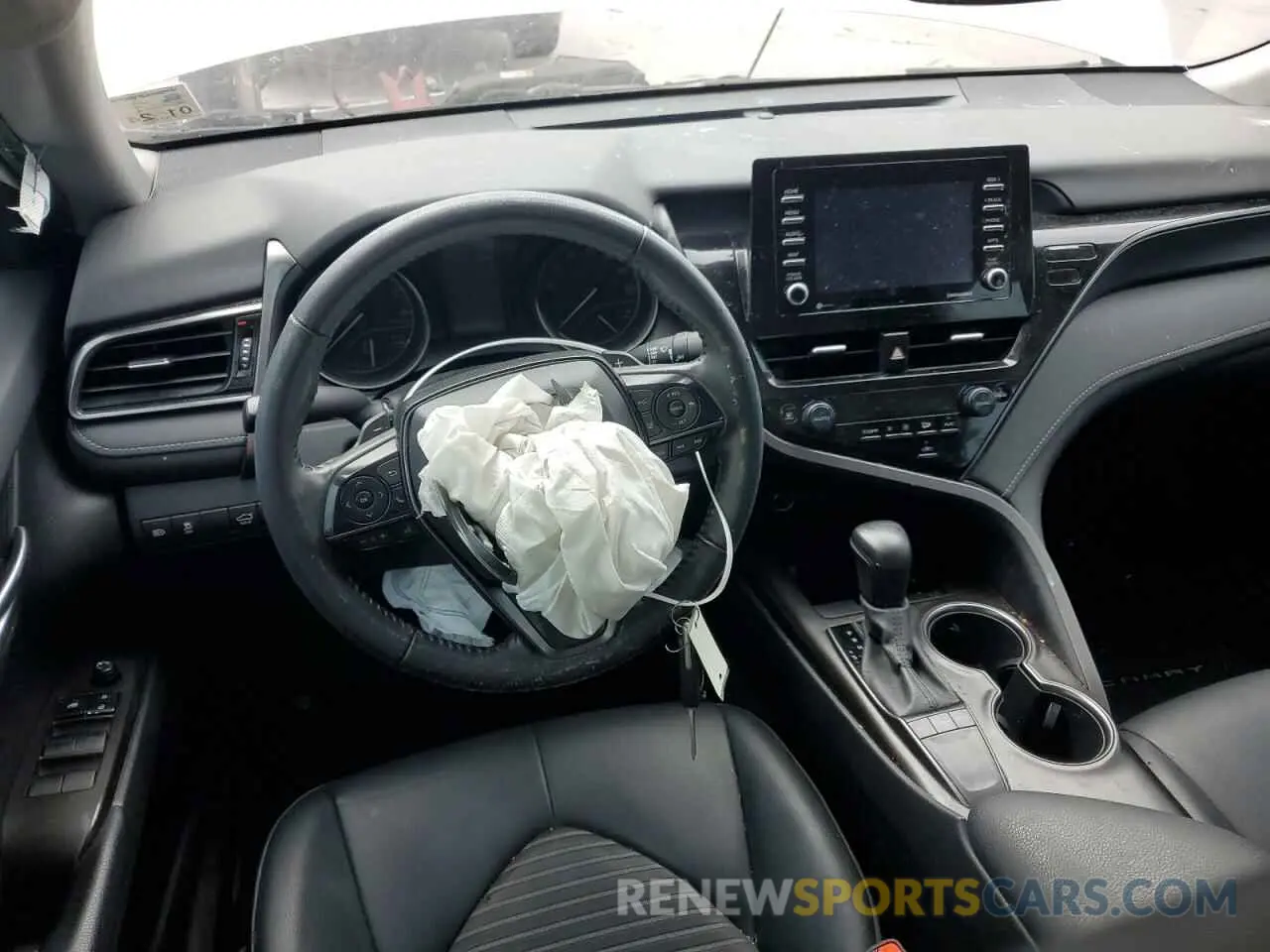 8 Photograph of a damaged car 4T1G11AK8NU017495 TOYOTA CAMRY 2022