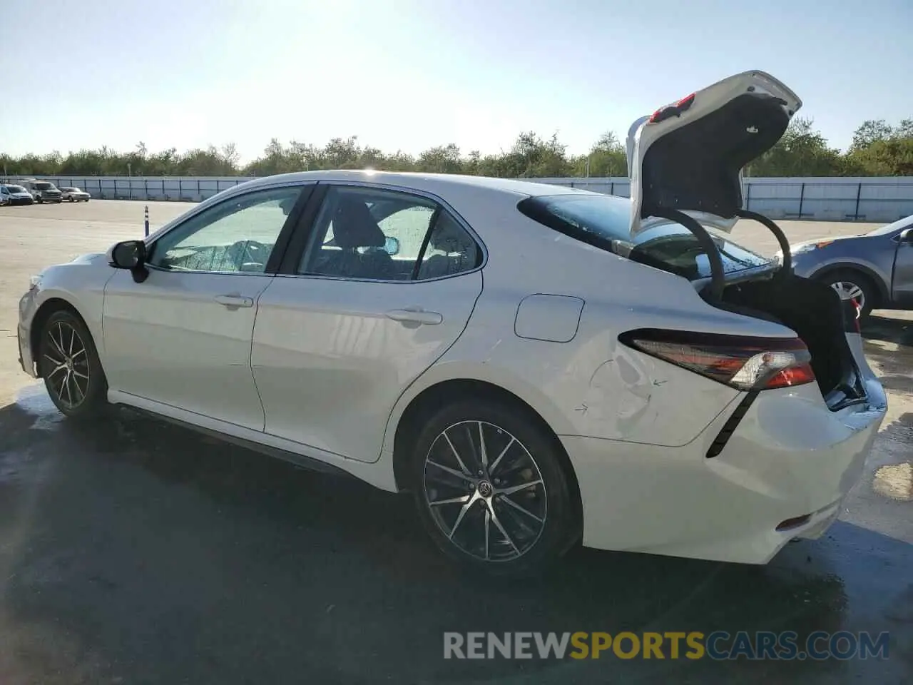 2 Photograph of a damaged car 4T1G11AK8NU044129 TOYOTA CAMRY 2022