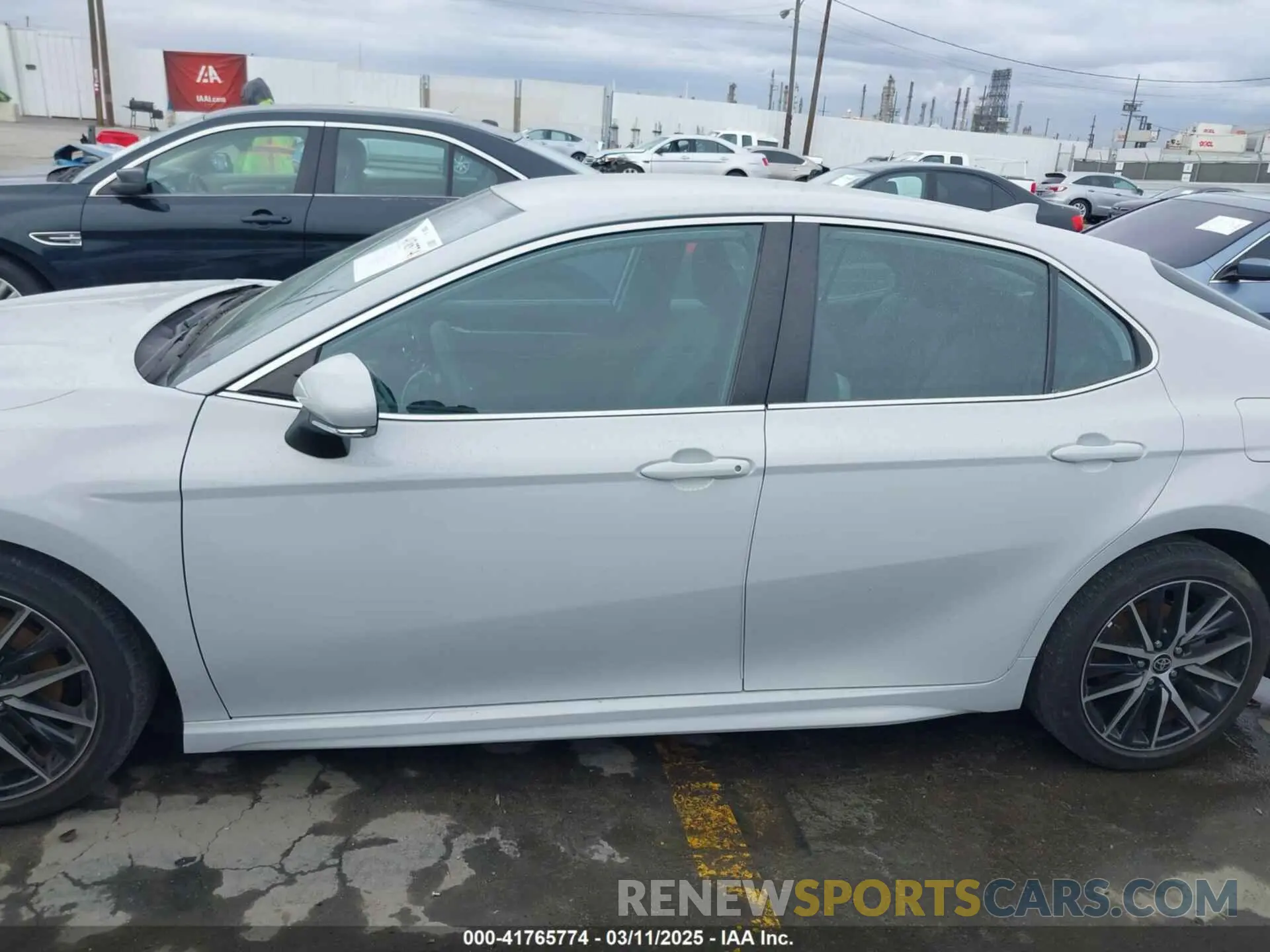 13 Photograph of a damaged car 4T1G11AK8NU061089 TOYOTA CAMRY 2022