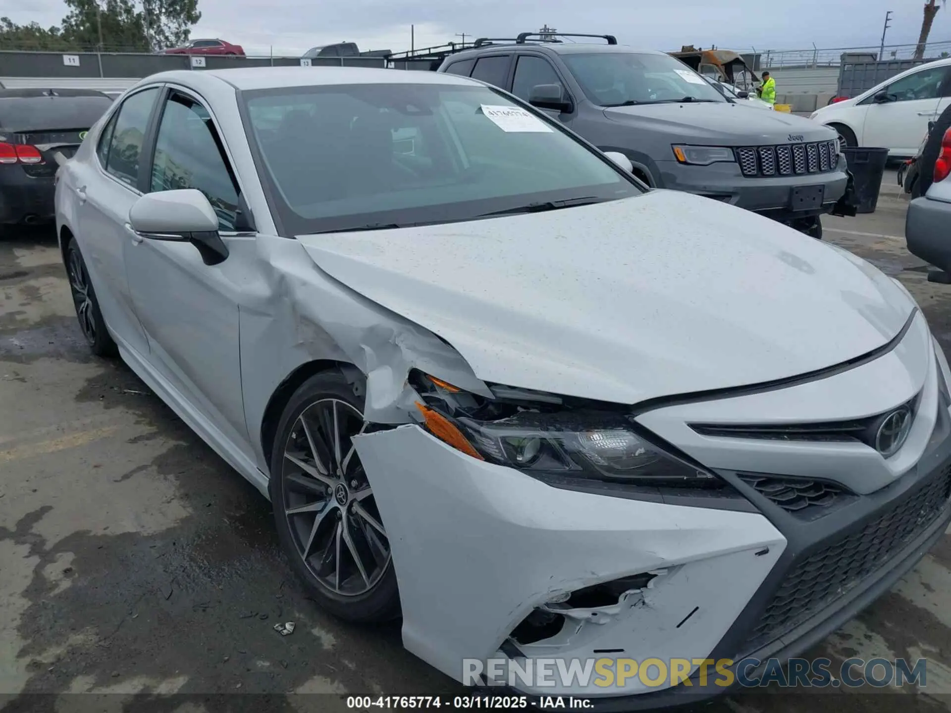 6 Photograph of a damaged car 4T1G11AK8NU061089 TOYOTA CAMRY 2022