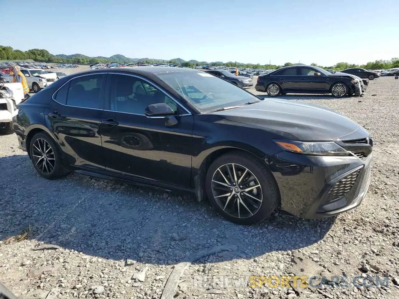4 Photograph of a damaged car 4T1G11AK8NU069340 TOYOTA CAMRY 2022