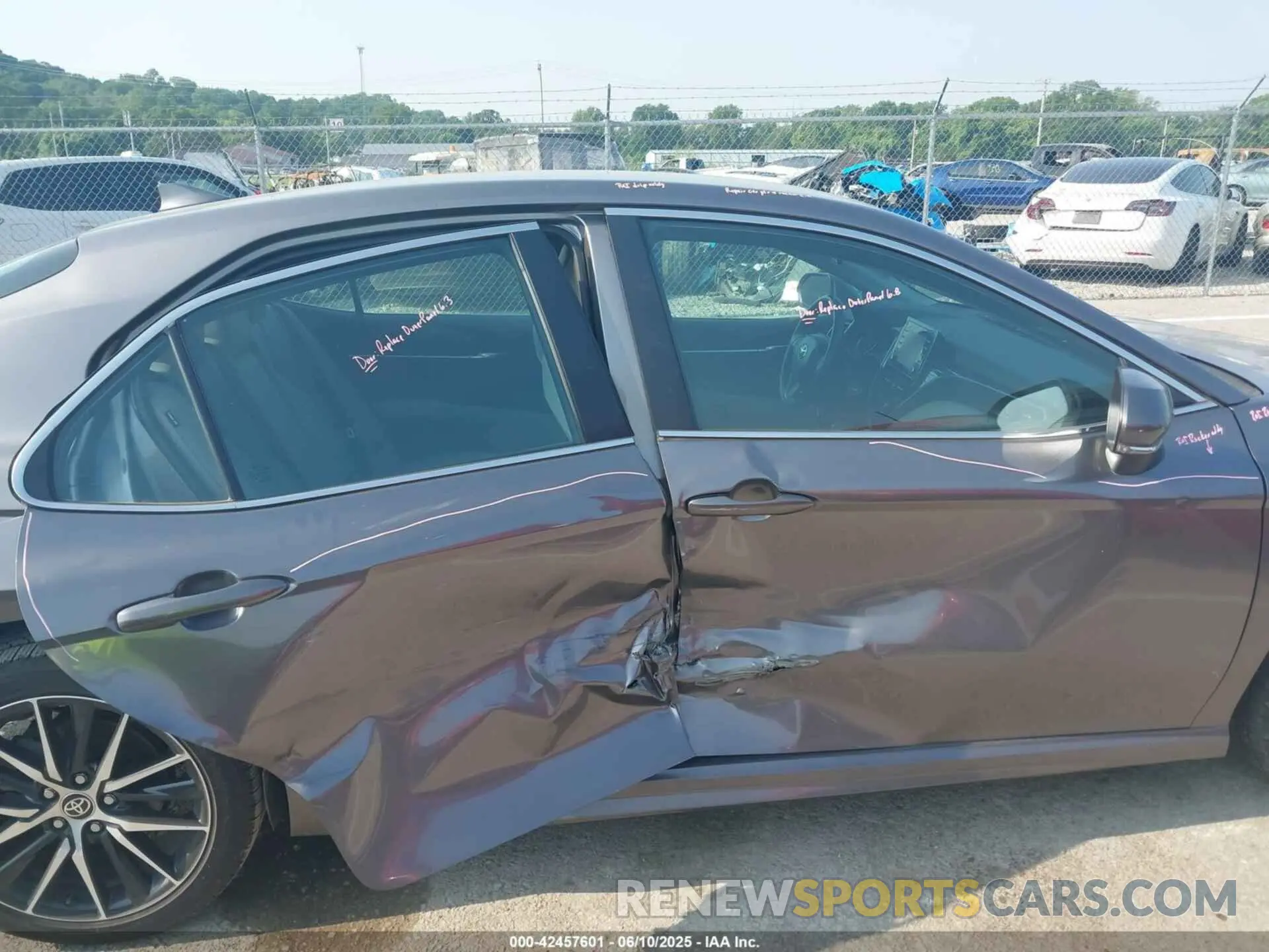 6 Photograph of a damaged car 4T1G11AK8NU075770 TOYOTA CAMRY 2022