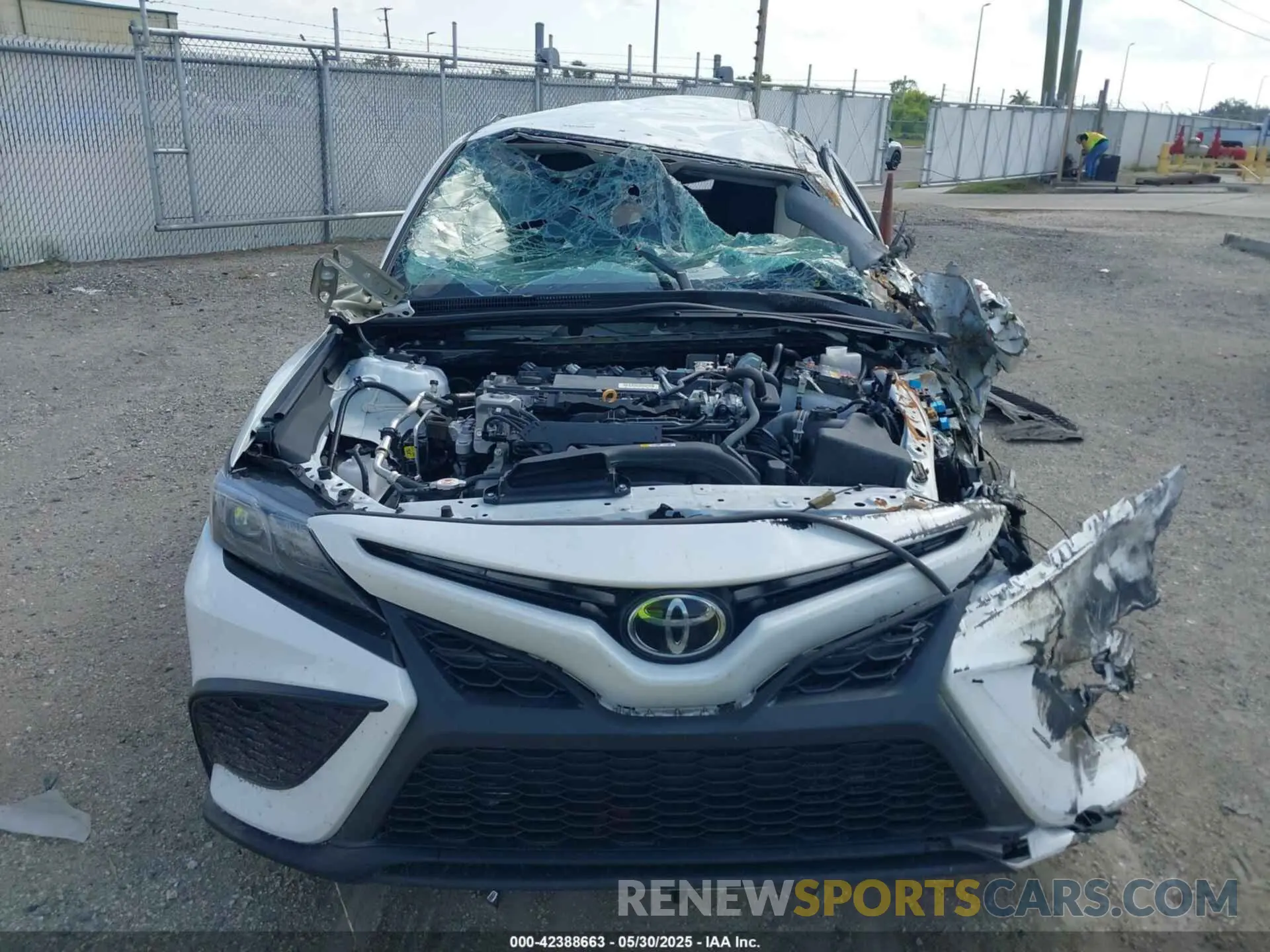 11 Photograph of a damaged car 4T1G11AK8NU621631 TOYOTA CAMRY 2022