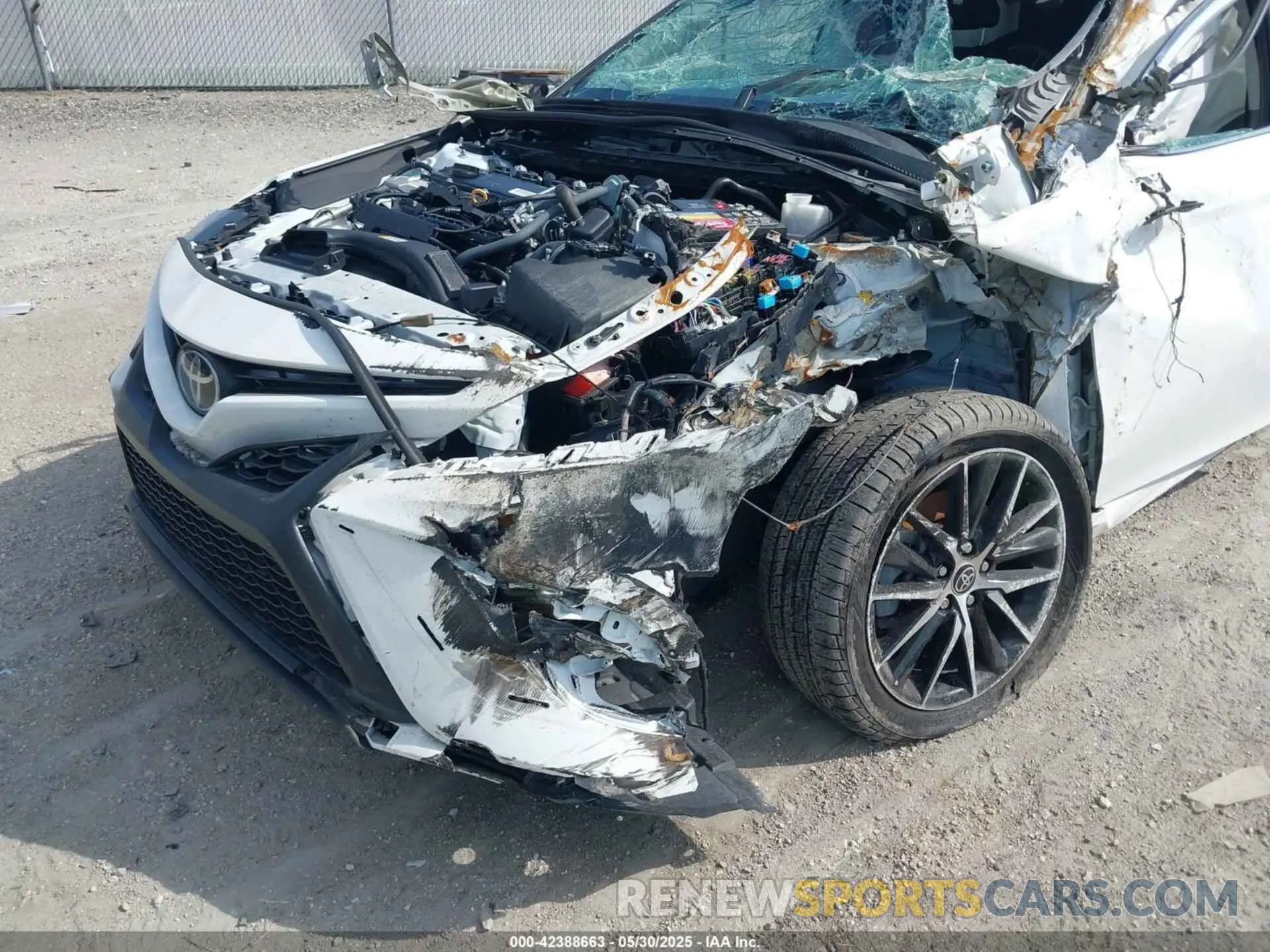6 Photograph of a damaged car 4T1G11AK8NU621631 TOYOTA CAMRY 2022