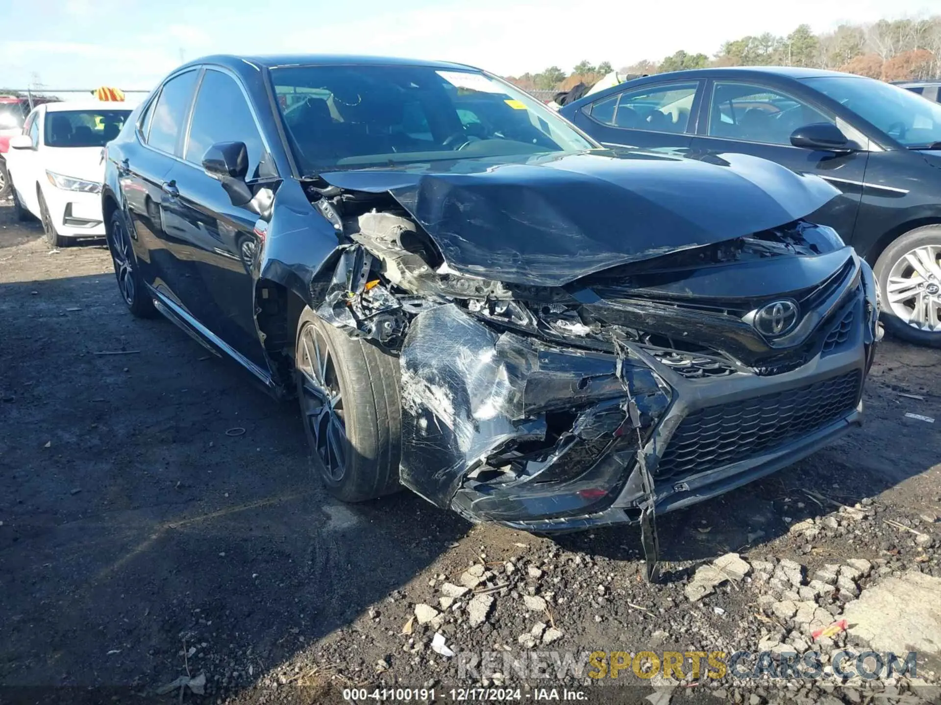1 Photograph of a damaged car 4T1G11AK8NU637120 TOYOTA CAMRY 2022