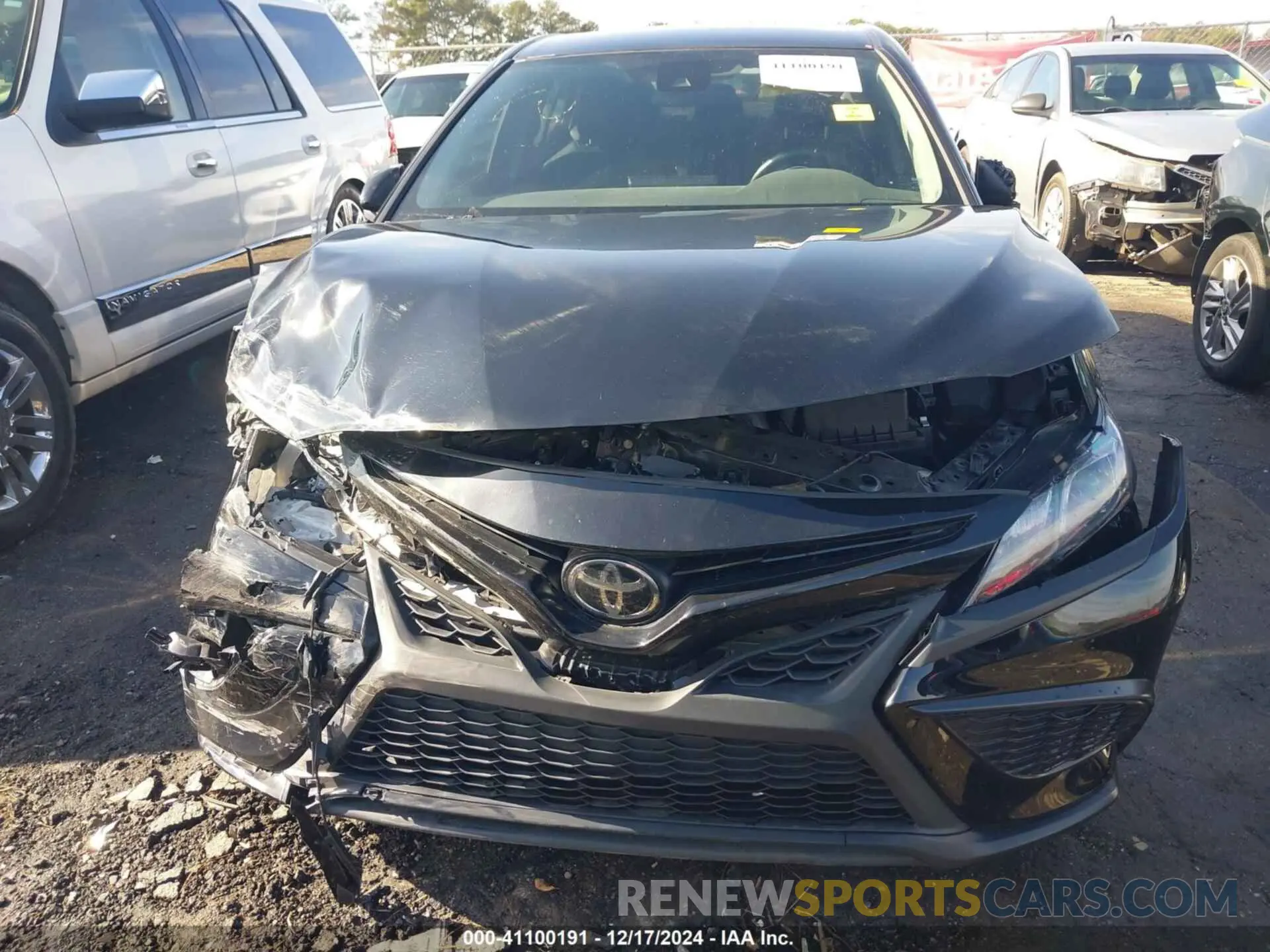 6 Photograph of a damaged car 4T1G11AK8NU637120 TOYOTA CAMRY 2022