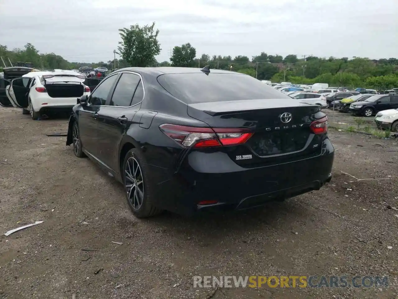 3 Photograph of a damaged car 4T1G11AK8NU647047 TOYOTA CAMRY 2022