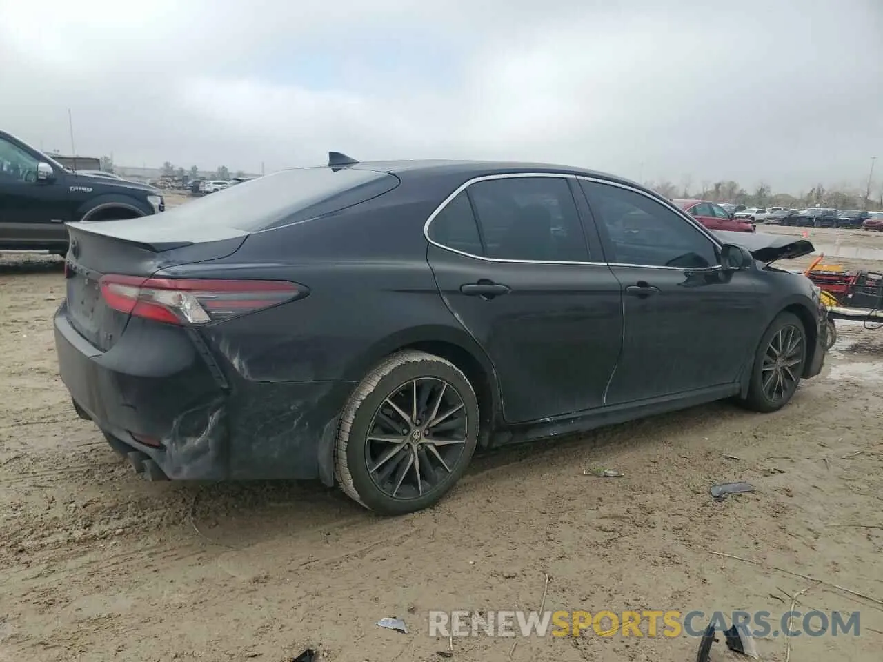 3 Photograph of a damaged car 4T1G11AK8NU681098 TOYOTA CAMRY 2022