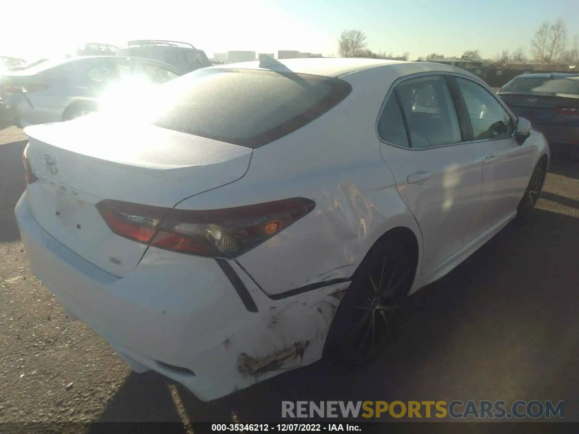 4 Photograph of a damaged car 4T1G11AK8NU692988 TOYOTA CAMRY 2022