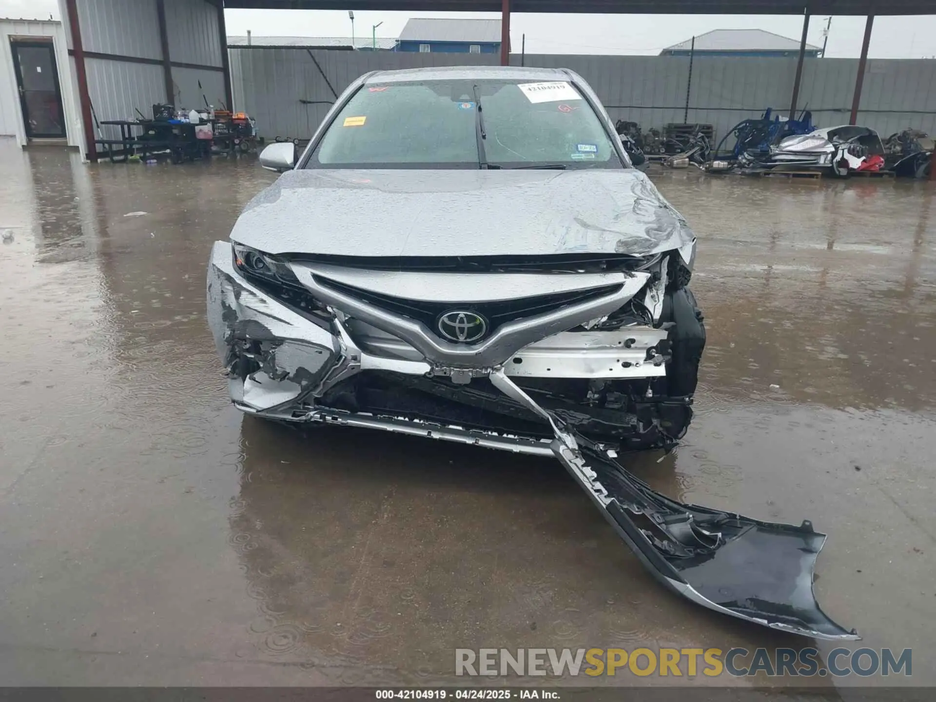 12 Photograph of a damaged car 4T1G11AK8NU702340 TOYOTA CAMRY 2022