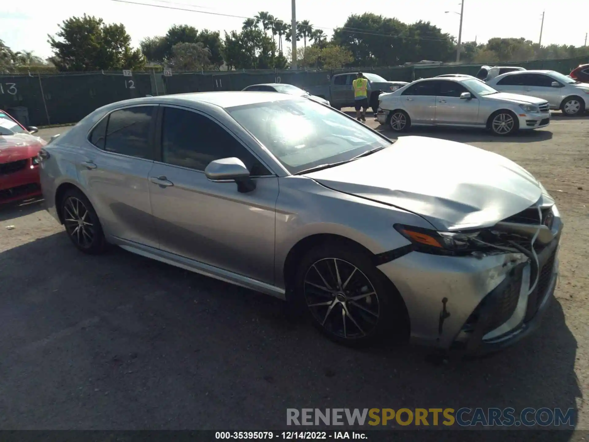 1 Photograph of a damaged car 4T1G11AK8NU716657 TOYOTA CAMRY 2022