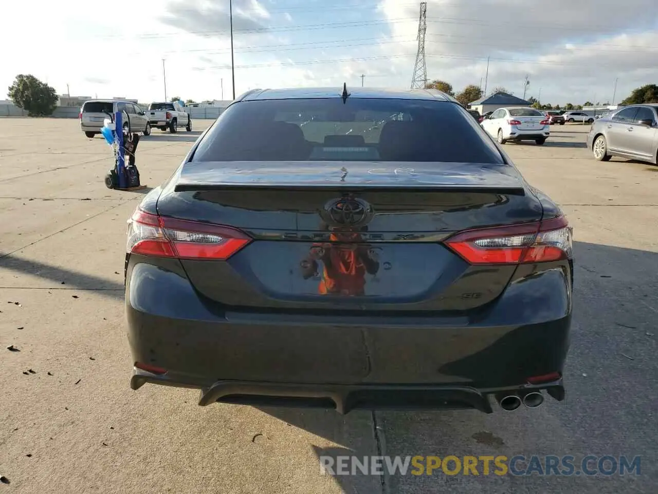 6 Photograph of a damaged car 4T1G11AK9NU024214 TOYOTA CAMRY 2022