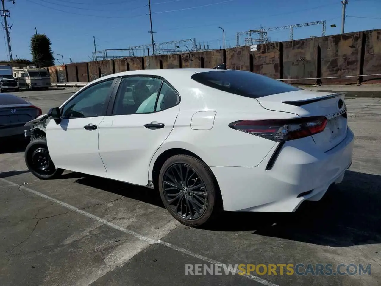 2 Photograph of a damaged car 4T1G11AK9NU031406 TOYOTA CAMRY 2022