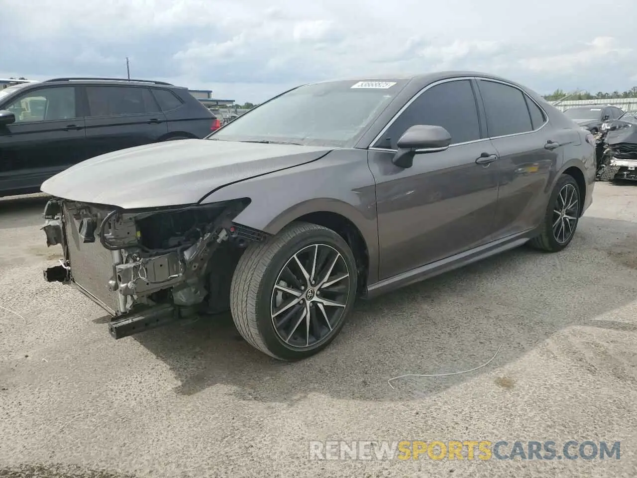 1 Photograph of a damaged car 4T1G11AK9NU037240 TOYOTA CAMRY 2022