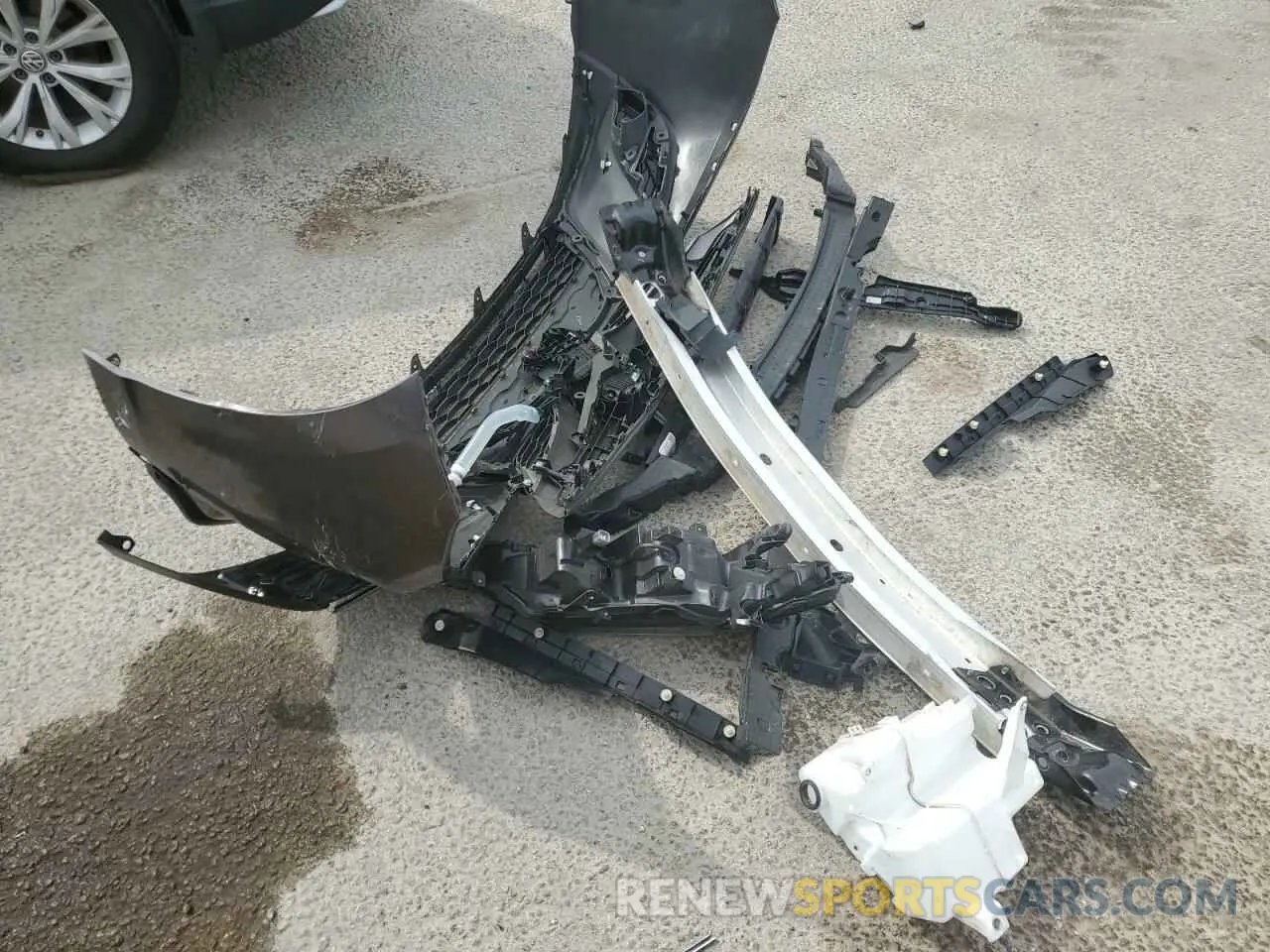 12 Photograph of a damaged car 4T1G11AK9NU037240 TOYOTA CAMRY 2022