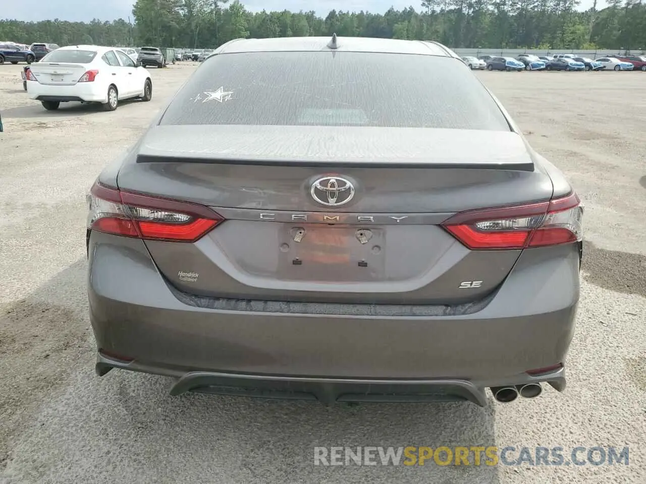 6 Photograph of a damaged car 4T1G11AK9NU037240 TOYOTA CAMRY 2022