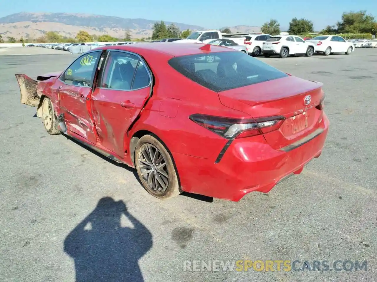 3 Photograph of a damaged car 4T1G11AK9NU041935 TOYOTA CAMRY 2022