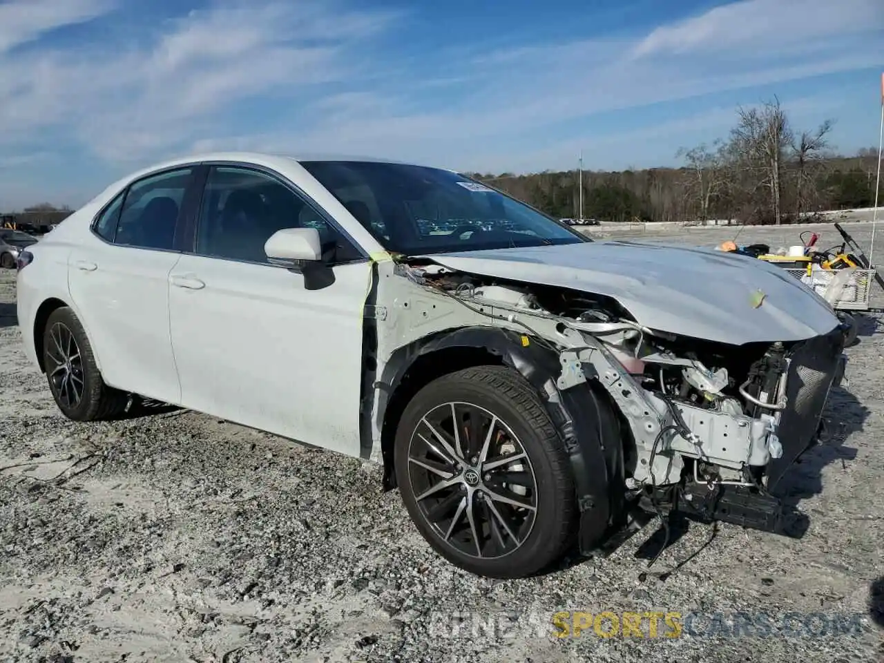 4 Photograph of a damaged car 4T1G11AK9NU042261 TOYOTA CAMRY 2022