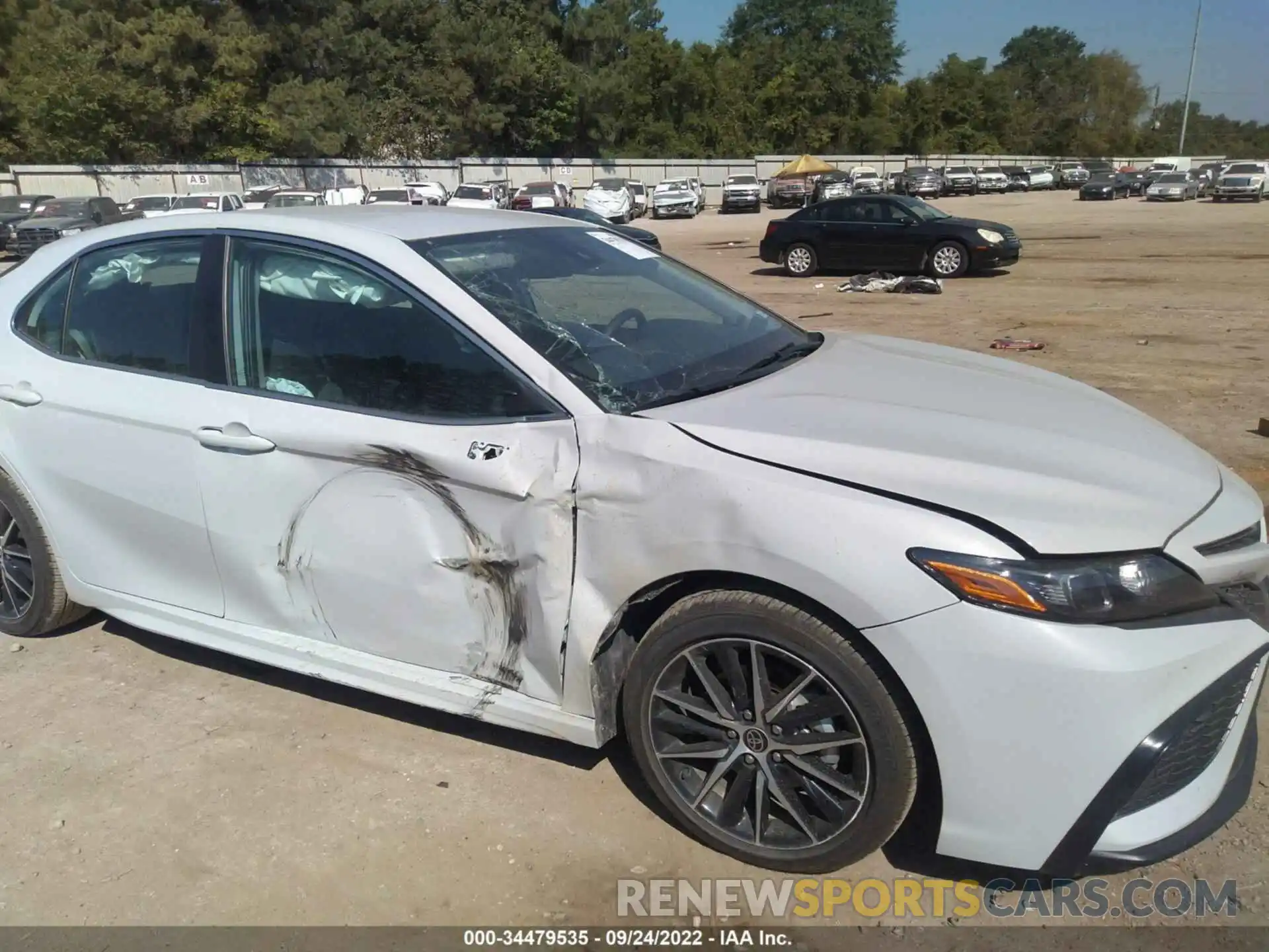 6 Photograph of a damaged car 4T1G11AK9NU059786 TOYOTA CAMRY 2022