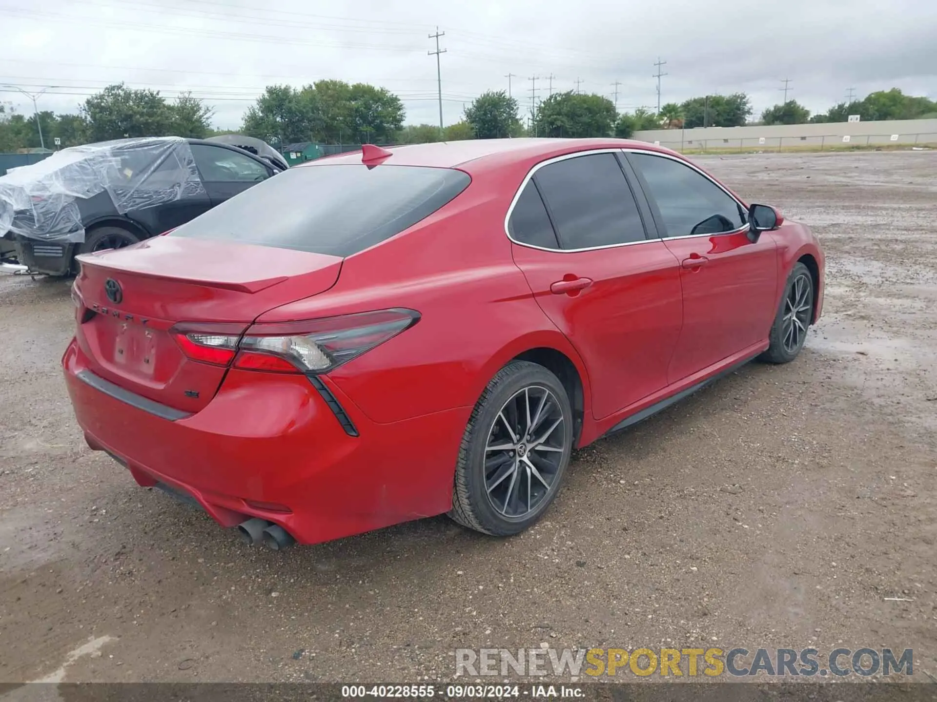 4 Photograph of a damaged car 4T1G11AK9NU062154 TOYOTA CAMRY 2022
