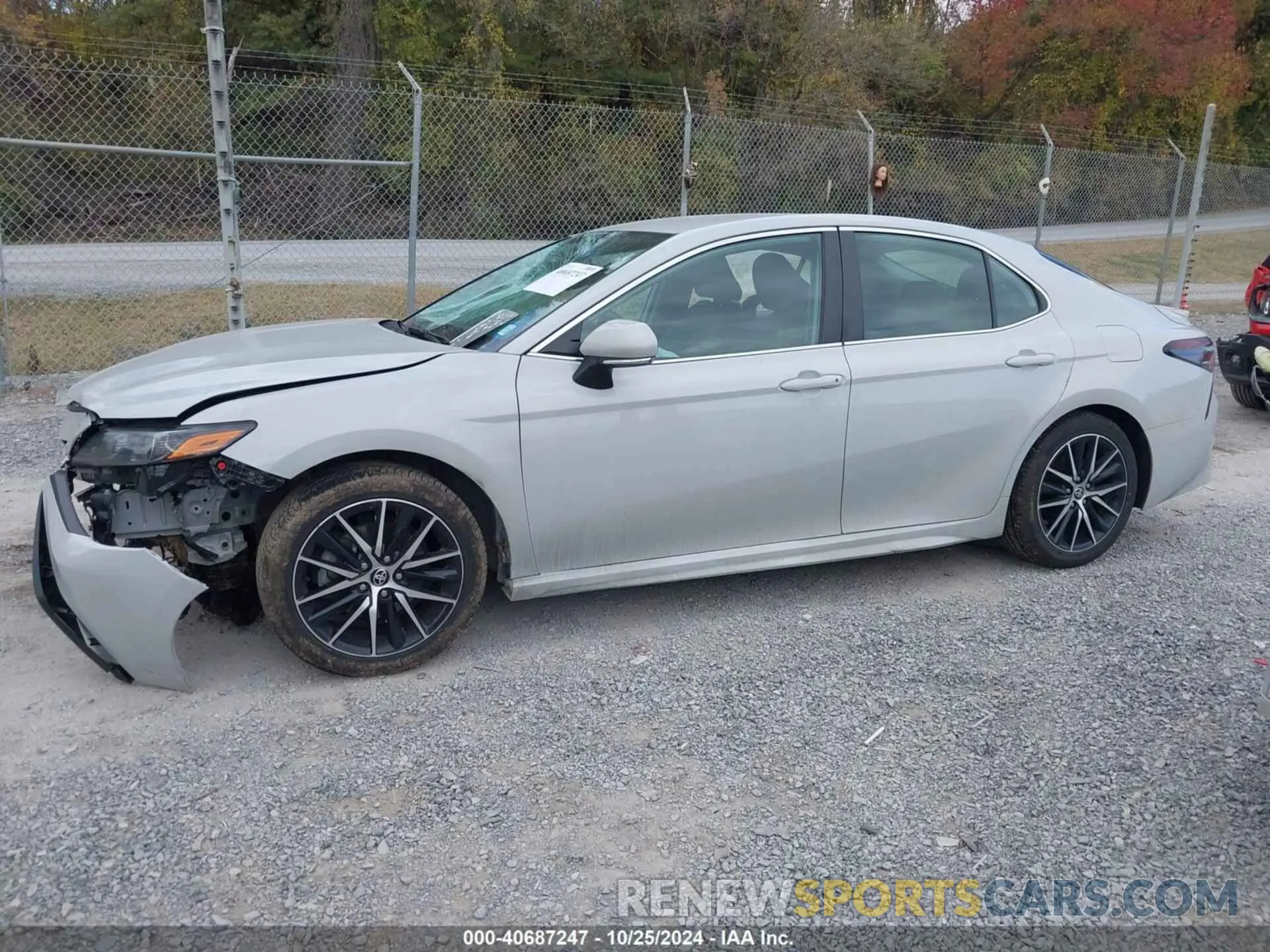 13 Photograph of a damaged car 4T1G11AK9NU066981 TOYOTA CAMRY 2022