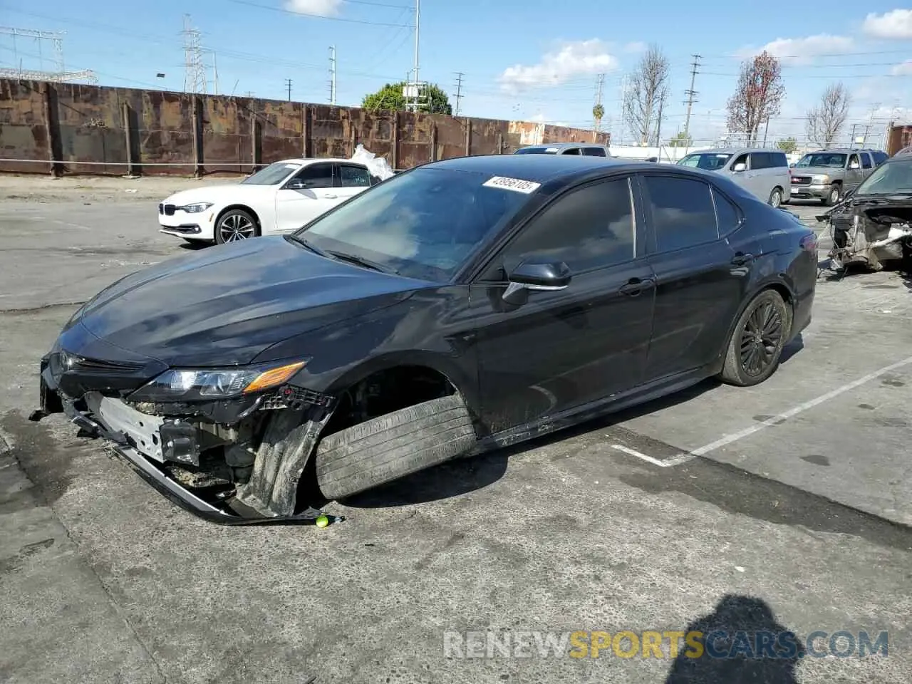 1 Photograph of a damaged car 4T1G11AK9NU071811 TOYOTA CAMRY 2022