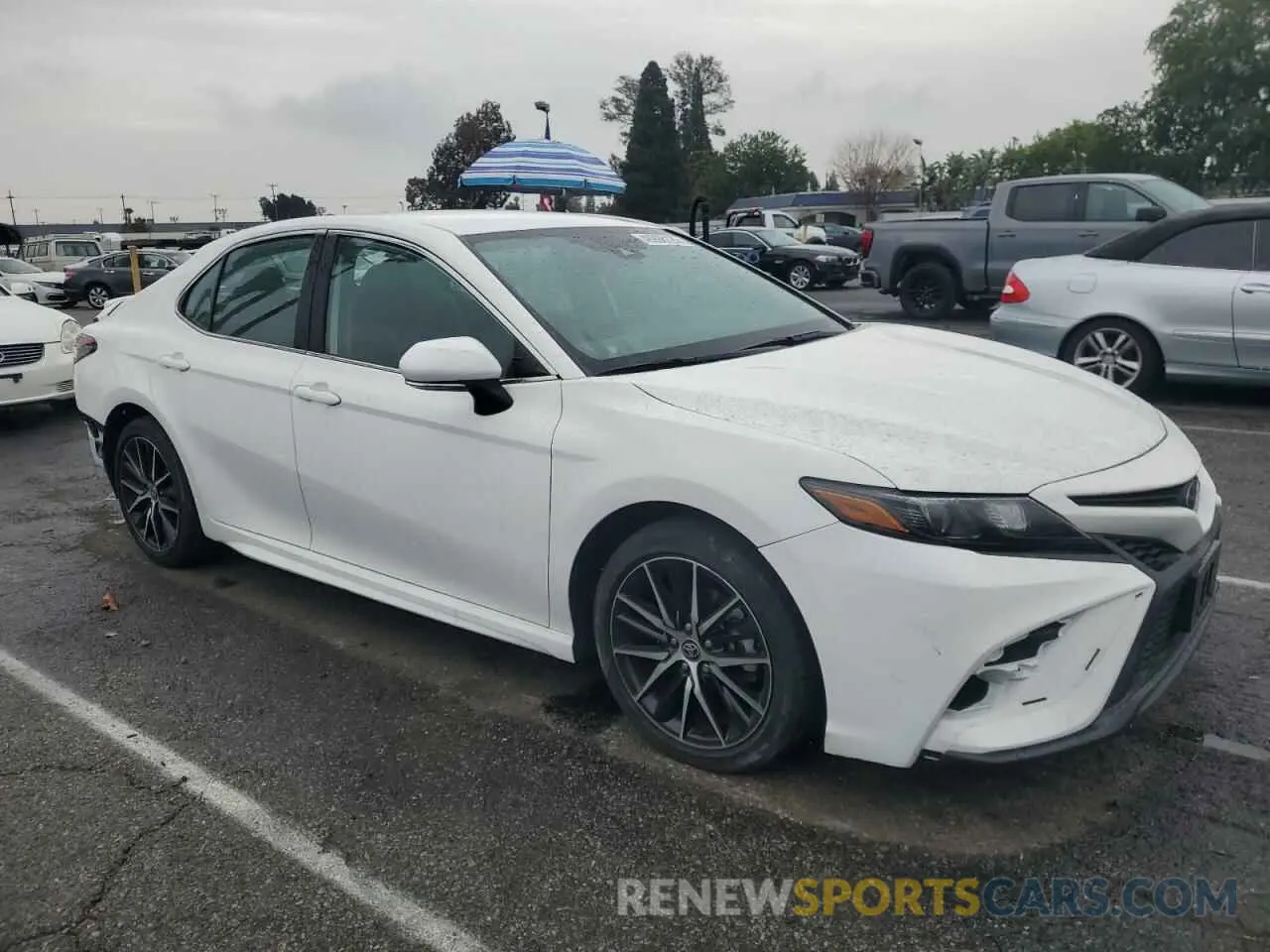 4 Photograph of a damaged car 4T1G11AK9NU074093 TOYOTA CAMRY 2022