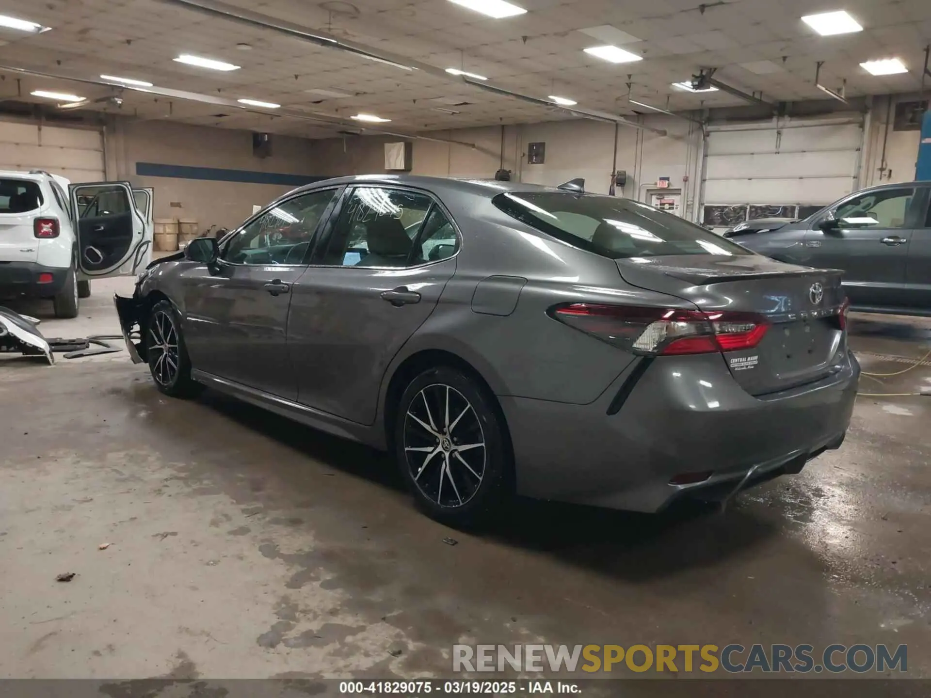 3 Photograph of a damaged car 4T1G11AK9NU074952 TOYOTA CAMRY 2022