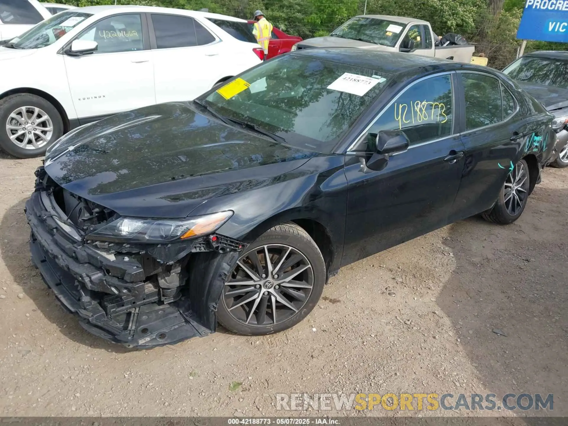 2 Photograph of a damaged car 4T1G11AK9NU622206 TOYOTA CAMRY 2022