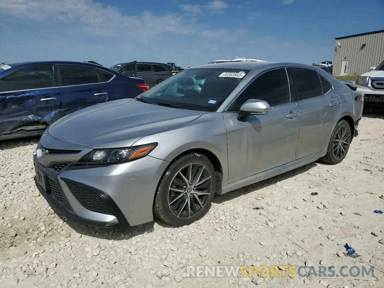 1 Photograph of a damaged car 4T1G11AK9NU652130 TOYOTA CAMRY 2022
