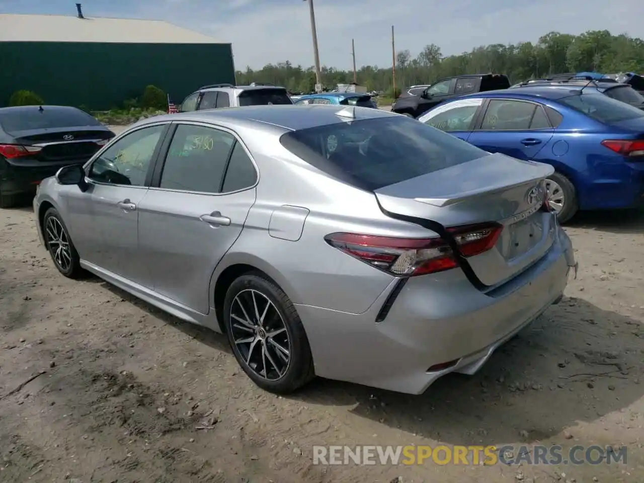 3 Photograph of a damaged car 4T1G11AK9NU663628 TOYOTA CAMRY 2022