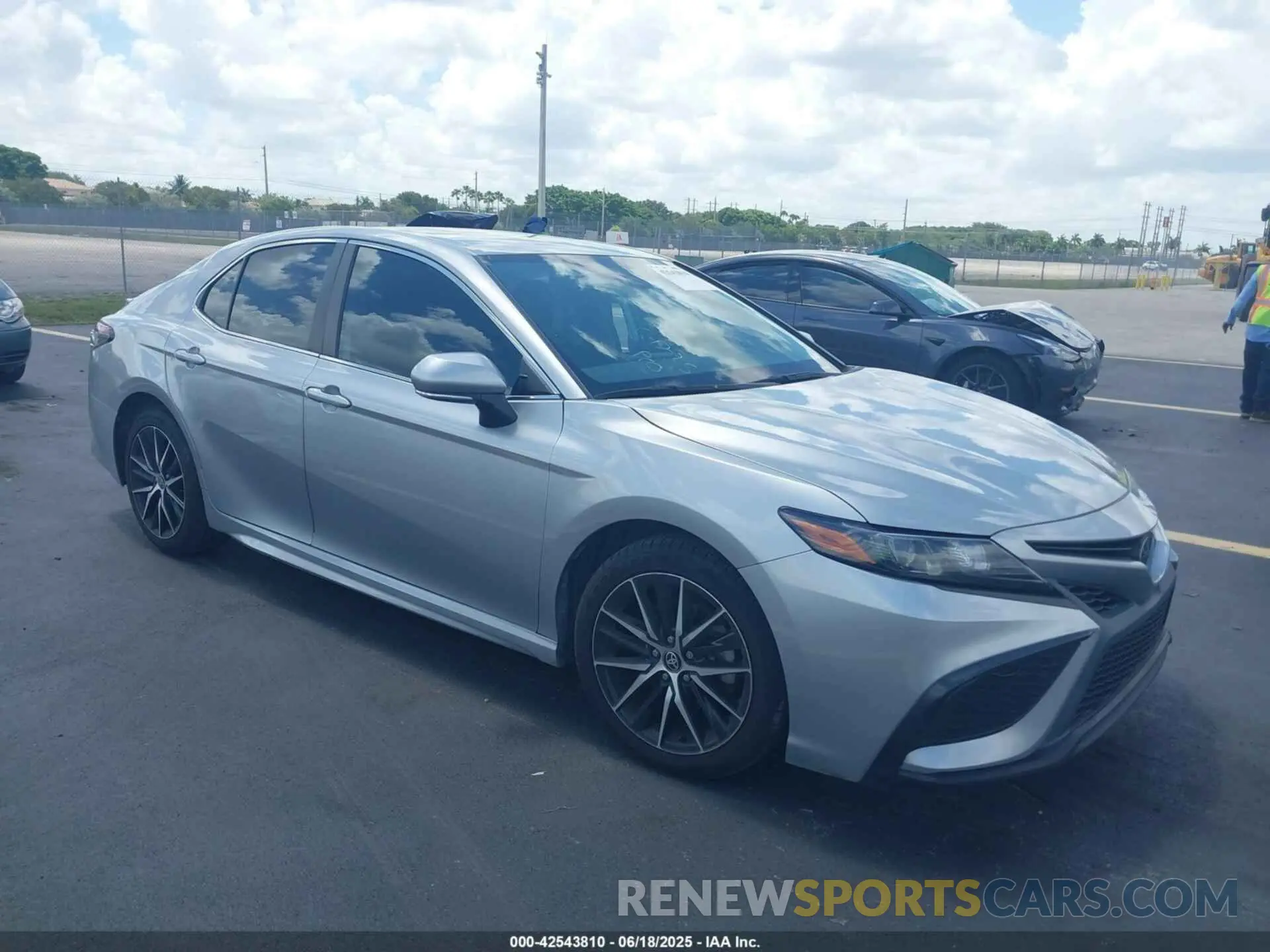 1 Photograph of a damaged car 4T1G11AK9NU678078 TOYOTA CAMRY 2022