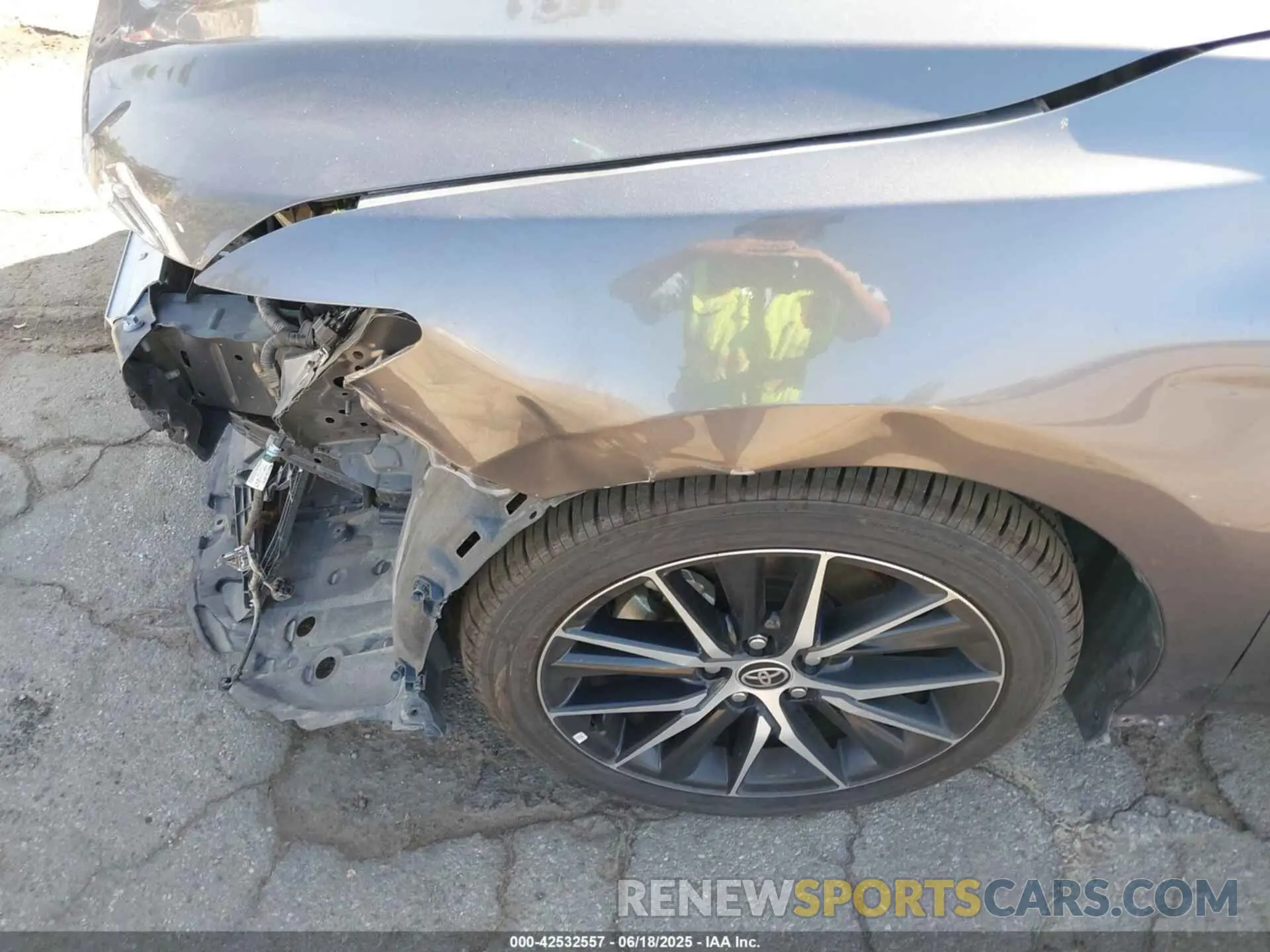 6 Photograph of a damaged car 4T1G11AK9NU678324 TOYOTA CAMRY 2022