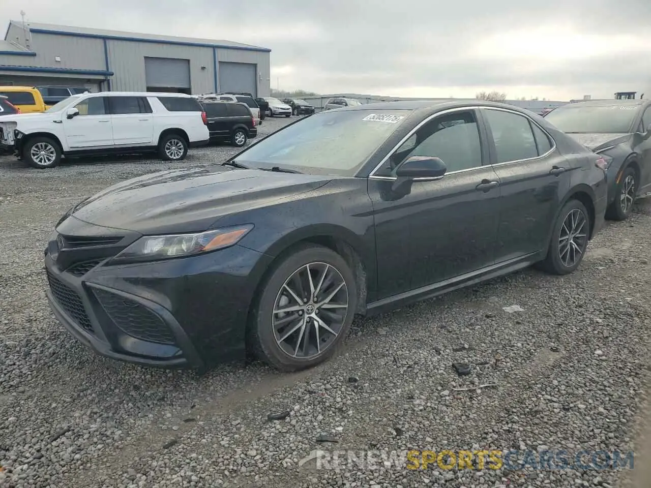 1 Photograph of a damaged car 4T1G11AK9NU682325 TOYOTA CAMRY 2022
