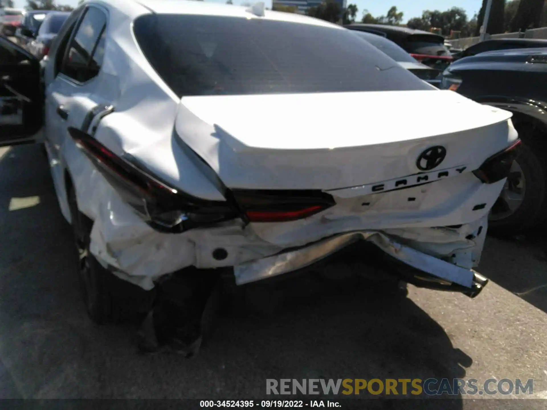 6 Photograph of a damaged car 4T1G11AK9NU688982 TOYOTA CAMRY 2022